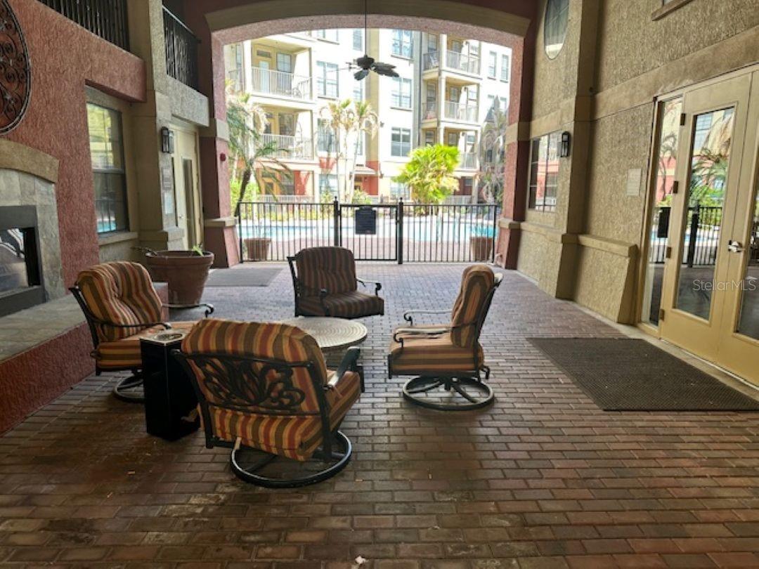 Image 21 of 34 For 911 Orange Avenue 520