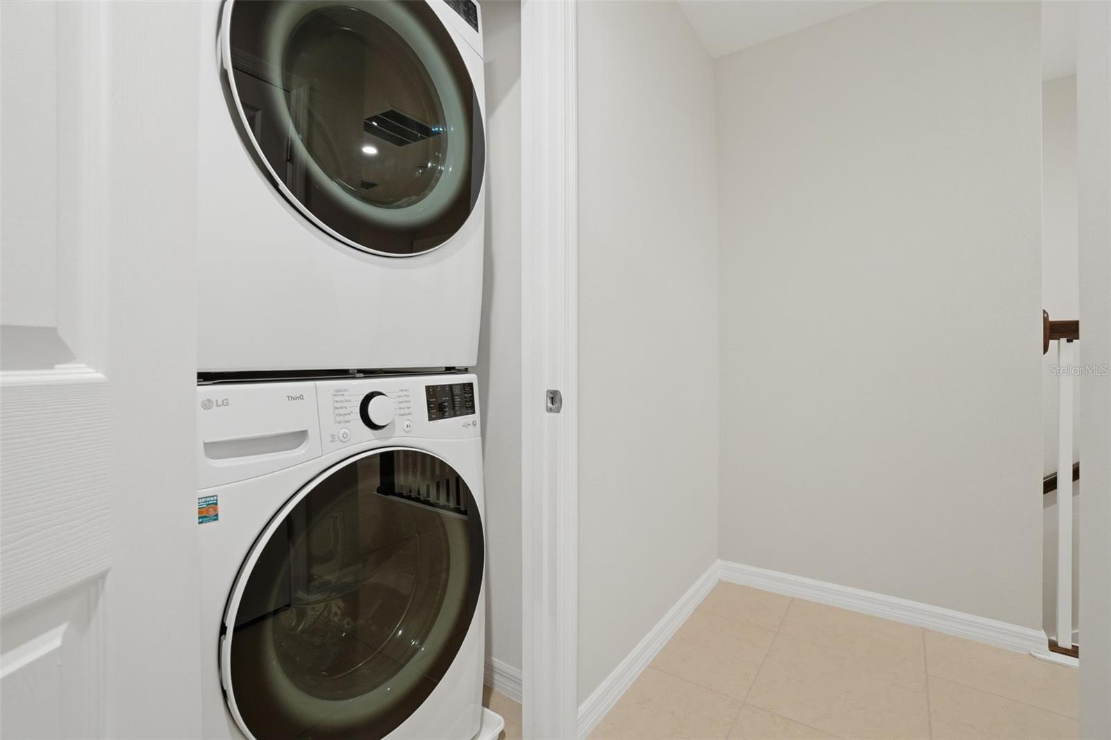 Image 21 of 23 For 9915 Highland Sky Alley