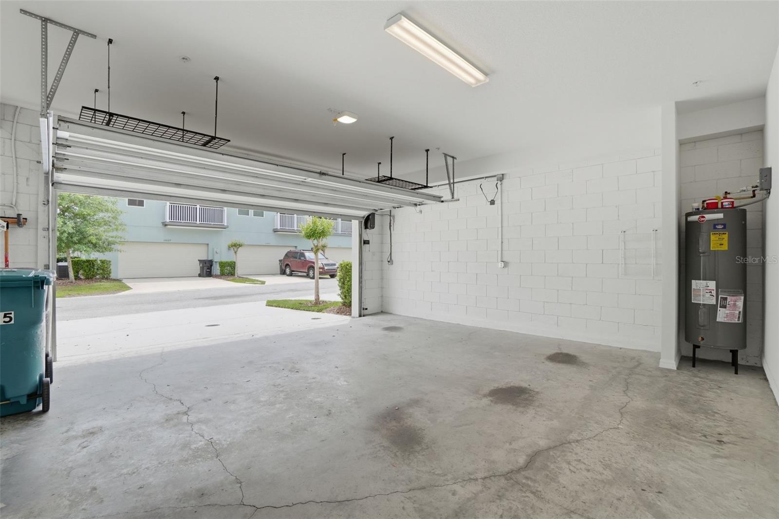 Image 22 of 23 For 9915 Highland Sky Alley