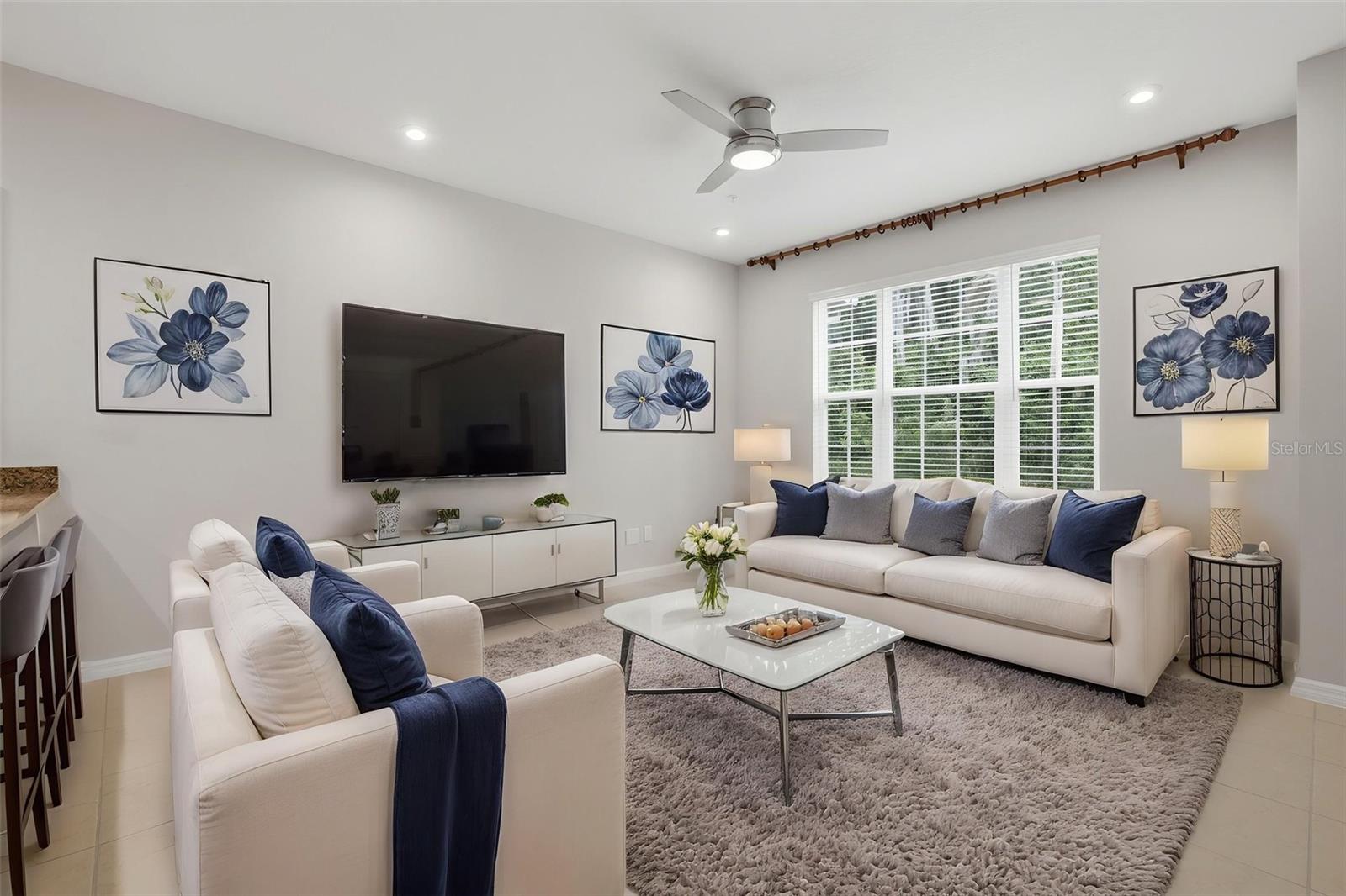 Image 5 of 23 For 9915 Highland Sky Alley