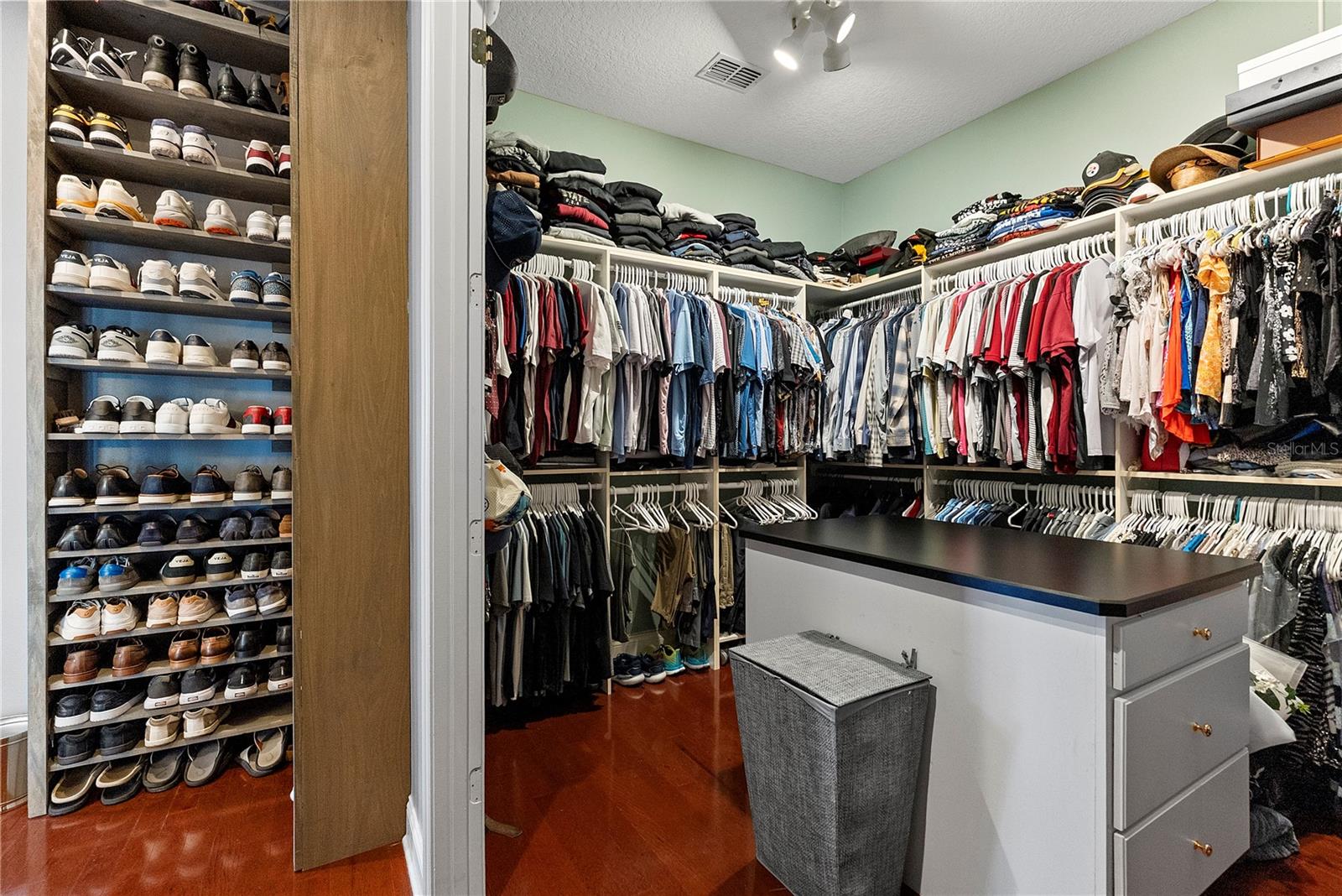 Image 22 of 65 For 9648 Weatherstone Court