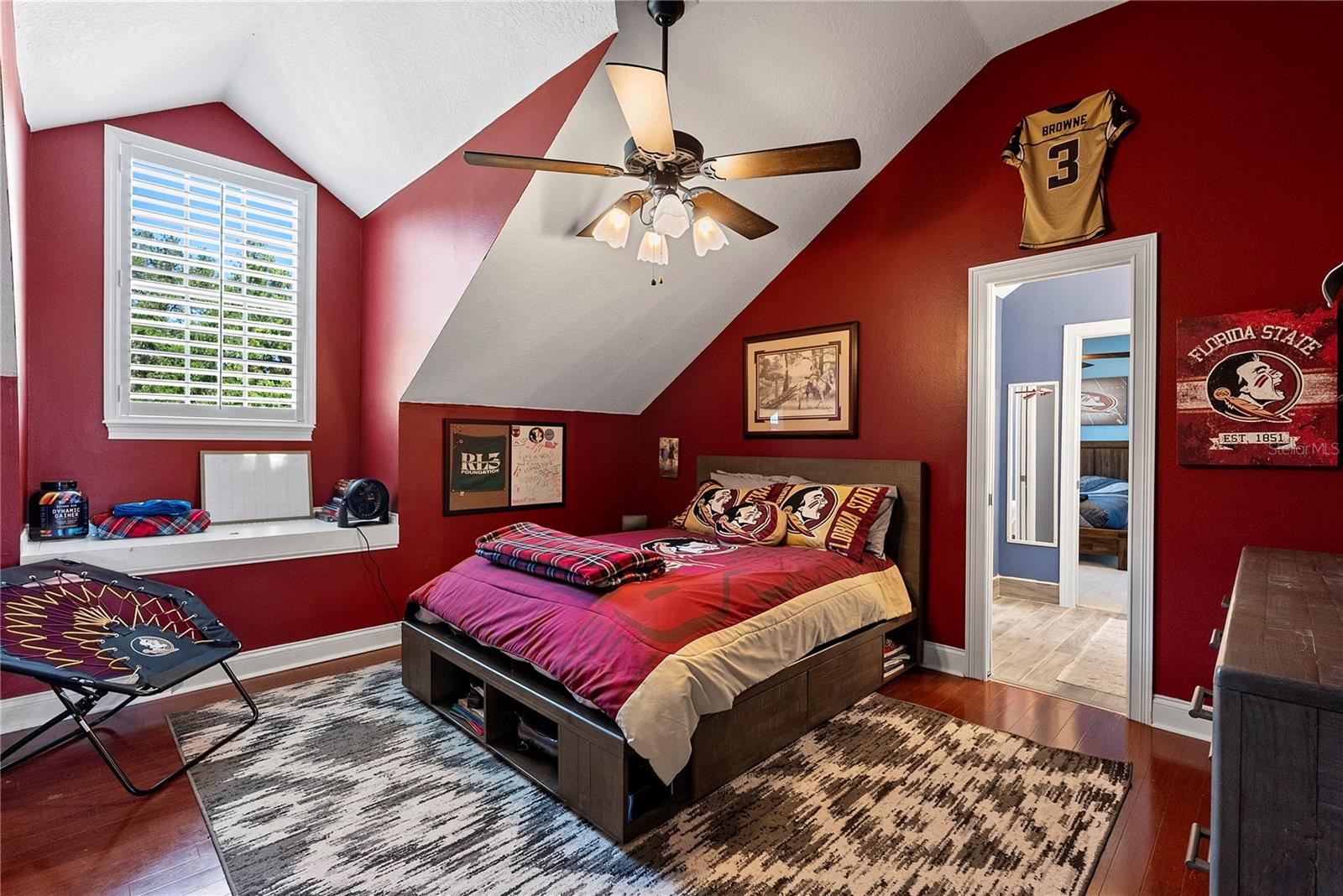 Image 26 of 65 For 9648 Weatherstone Court