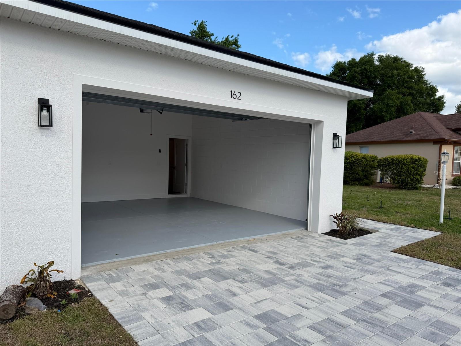 Image 15 of 27 For 162 Romany Loop