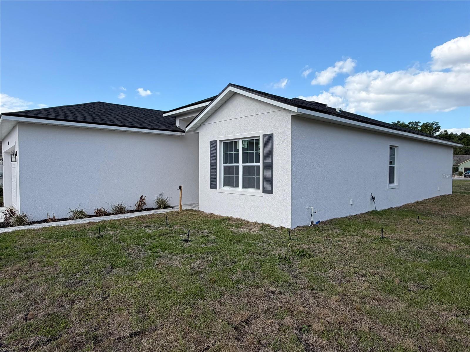 Image 24 of 27 For 162 Romany Loop