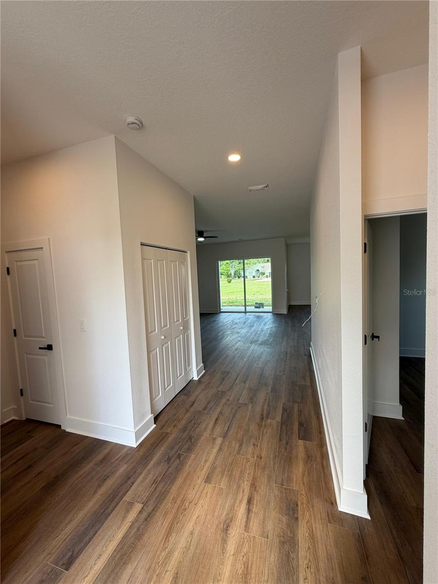 Image 3 of 27 For 162 Romany Loop