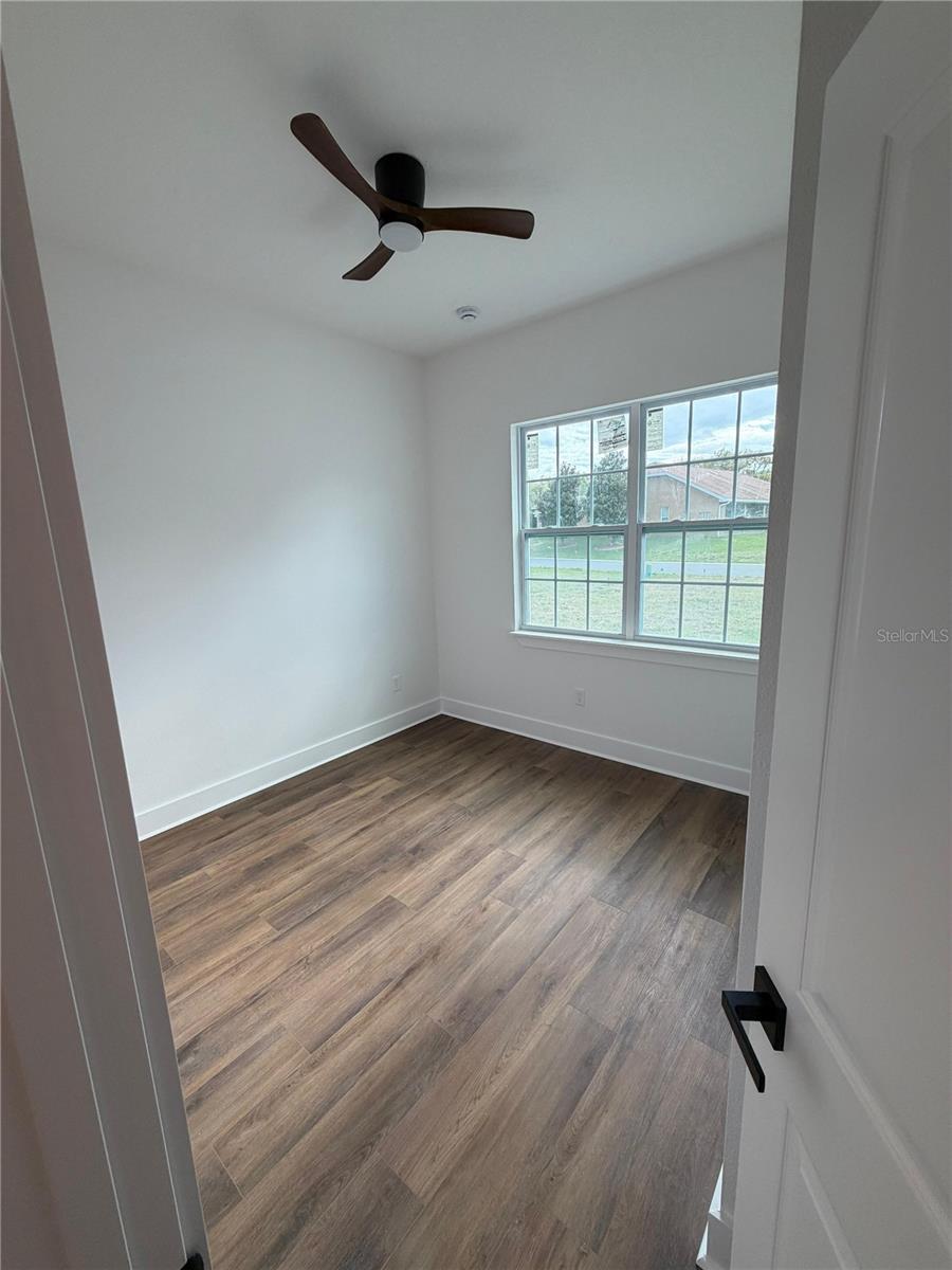 Image 8 of 27 For 162 Romany Loop