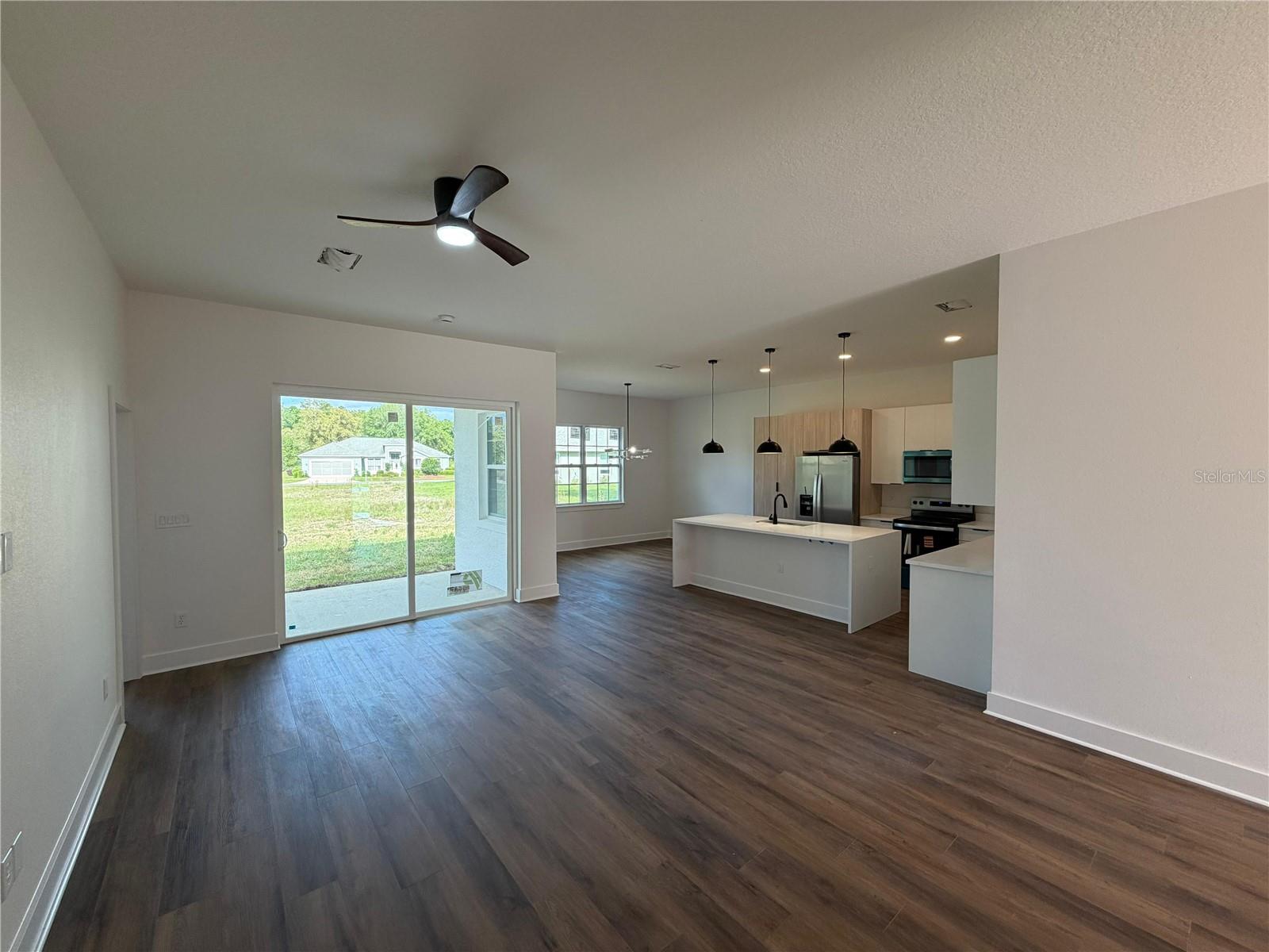 Image 9 of 27 For 162 Romany Loop