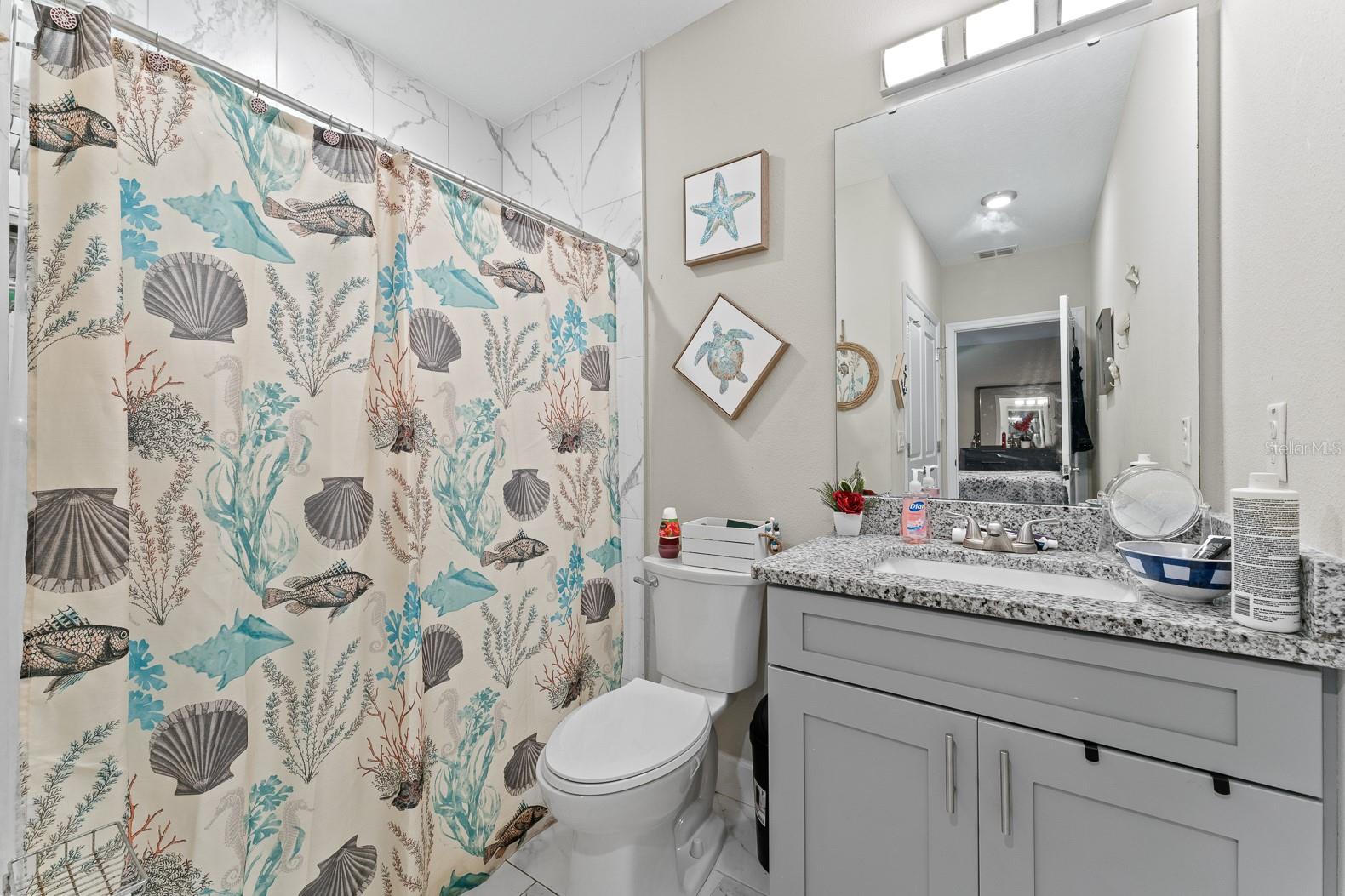 Image 15 of 27 For 242 Main Street E