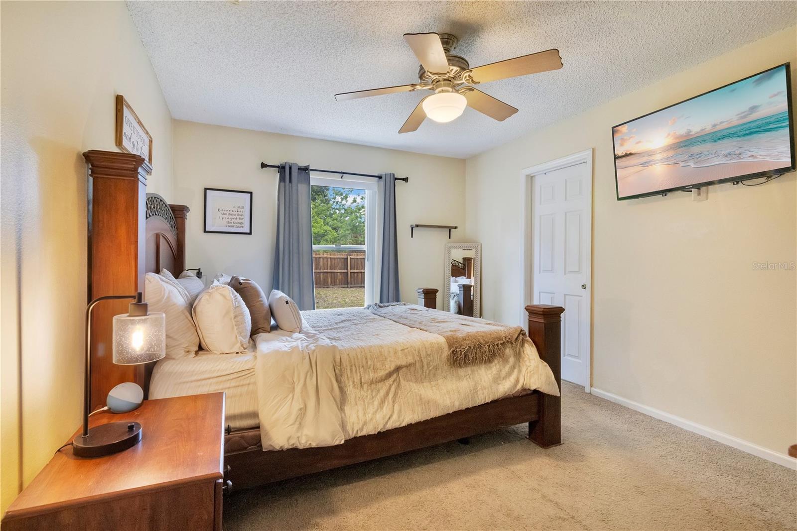 Image 11 of 32 For 127 Laurel Ridge Avenue