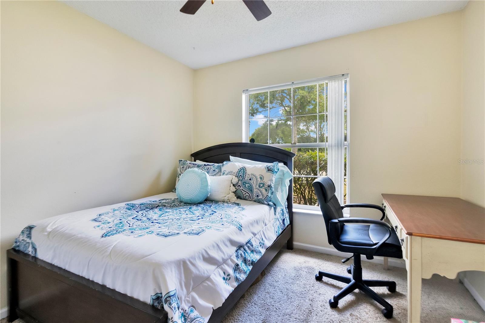 Image 15 of 32 For 127 Laurel Ridge Avenue