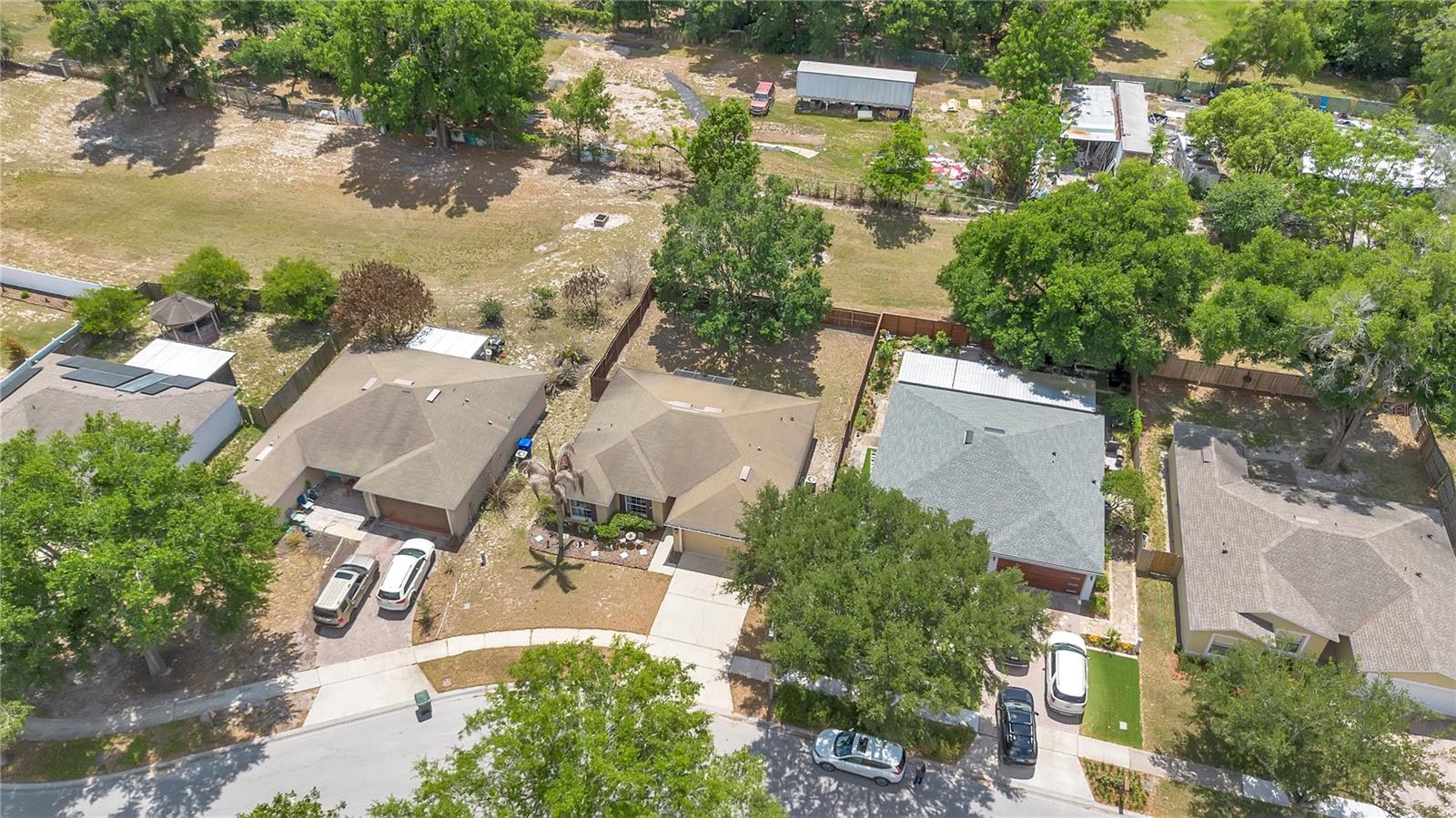 Image 27 of 32 For 127 Laurel Ridge Avenue