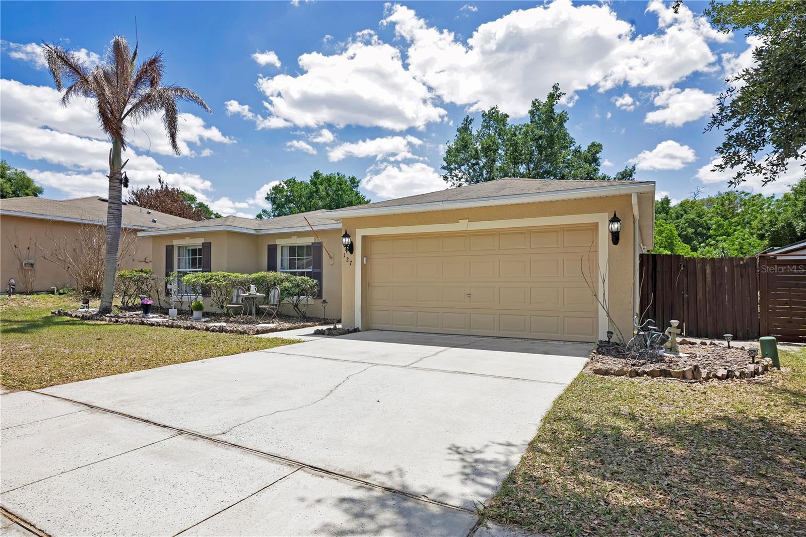 Image 3 of 32 For 127 Laurel Ridge Avenue