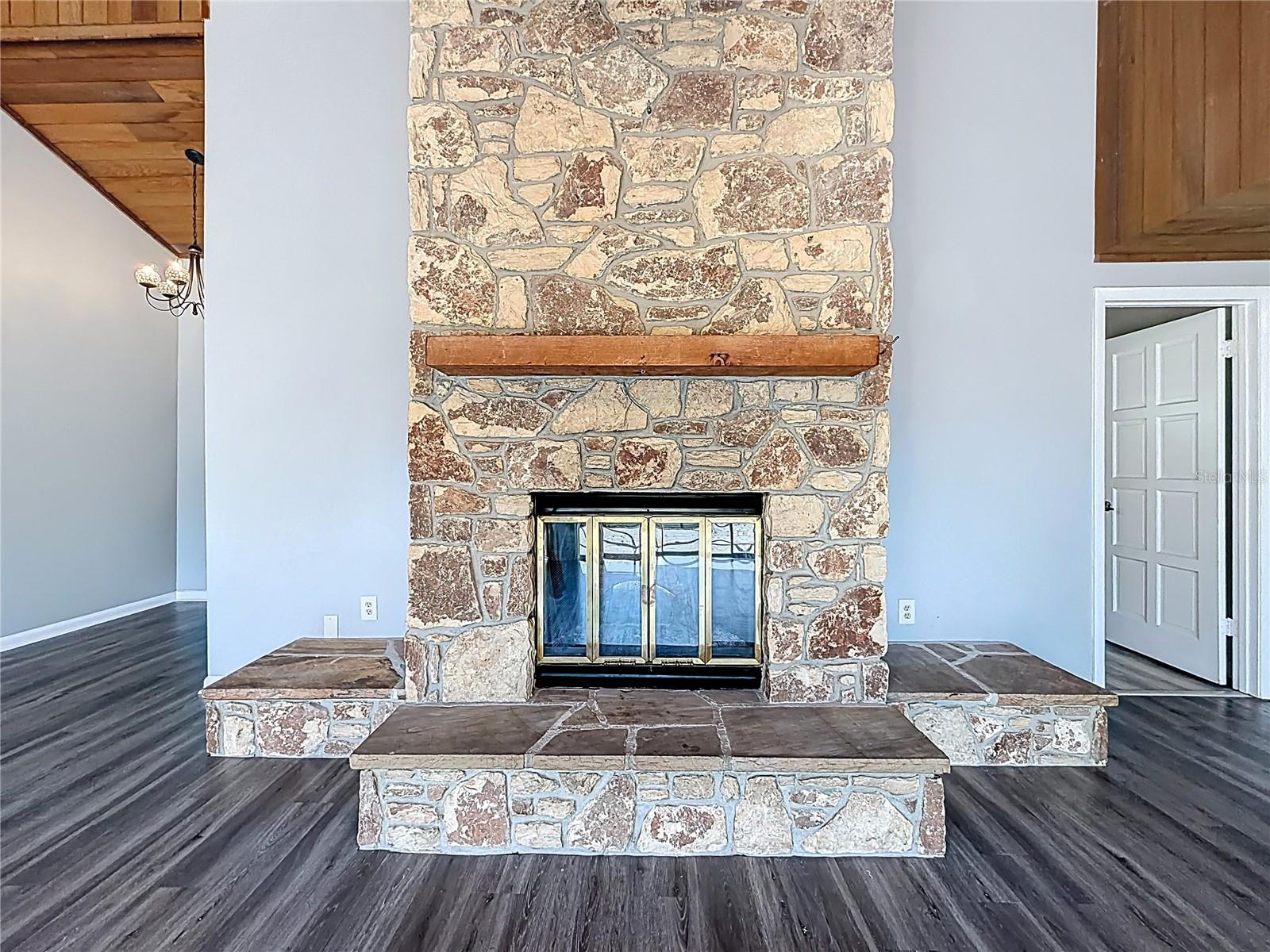 Image 14 of 69 For 1921 Abbington Street 23c