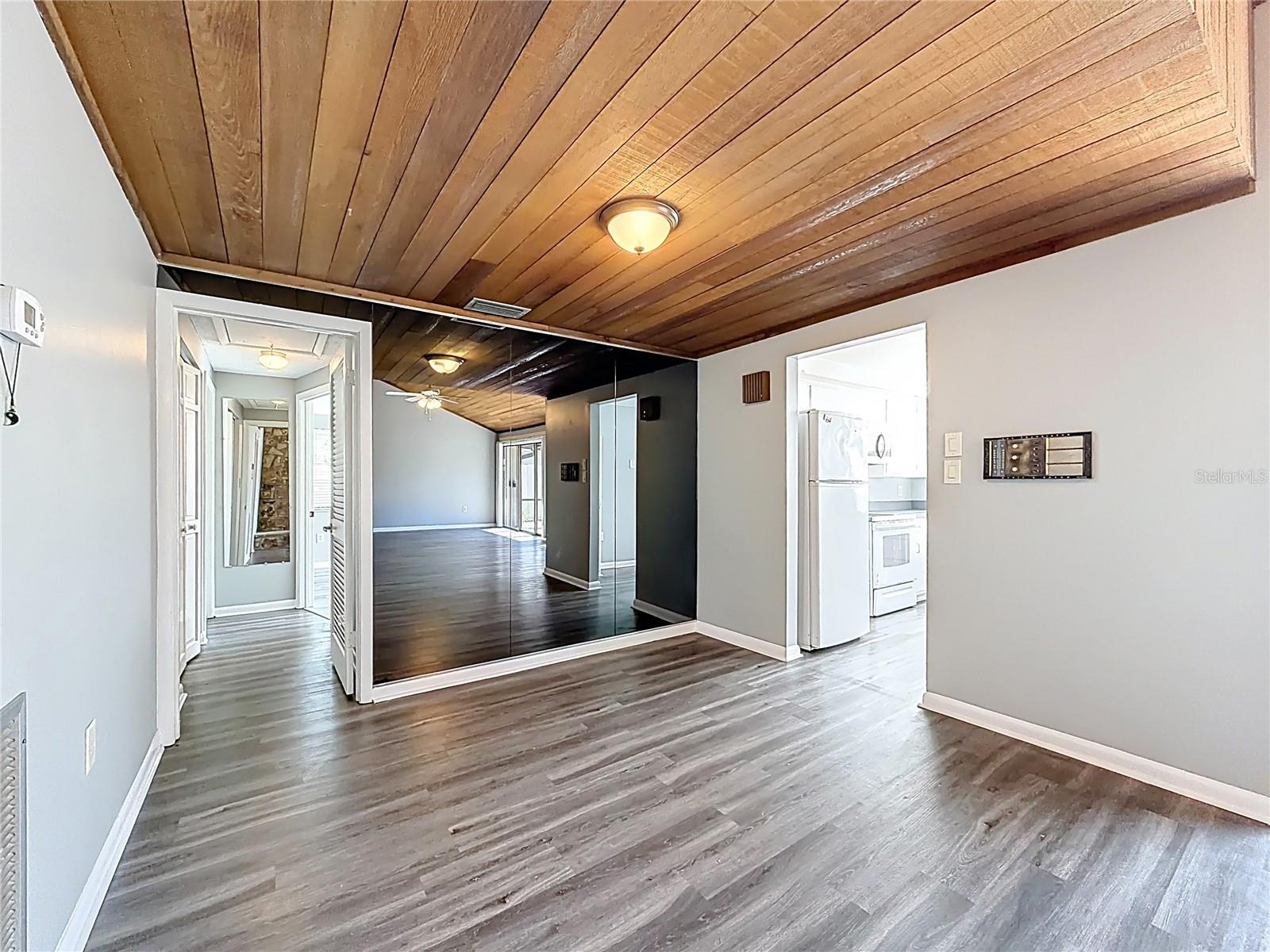 Image 16 of 69 For 1921 Abbington Street 23c