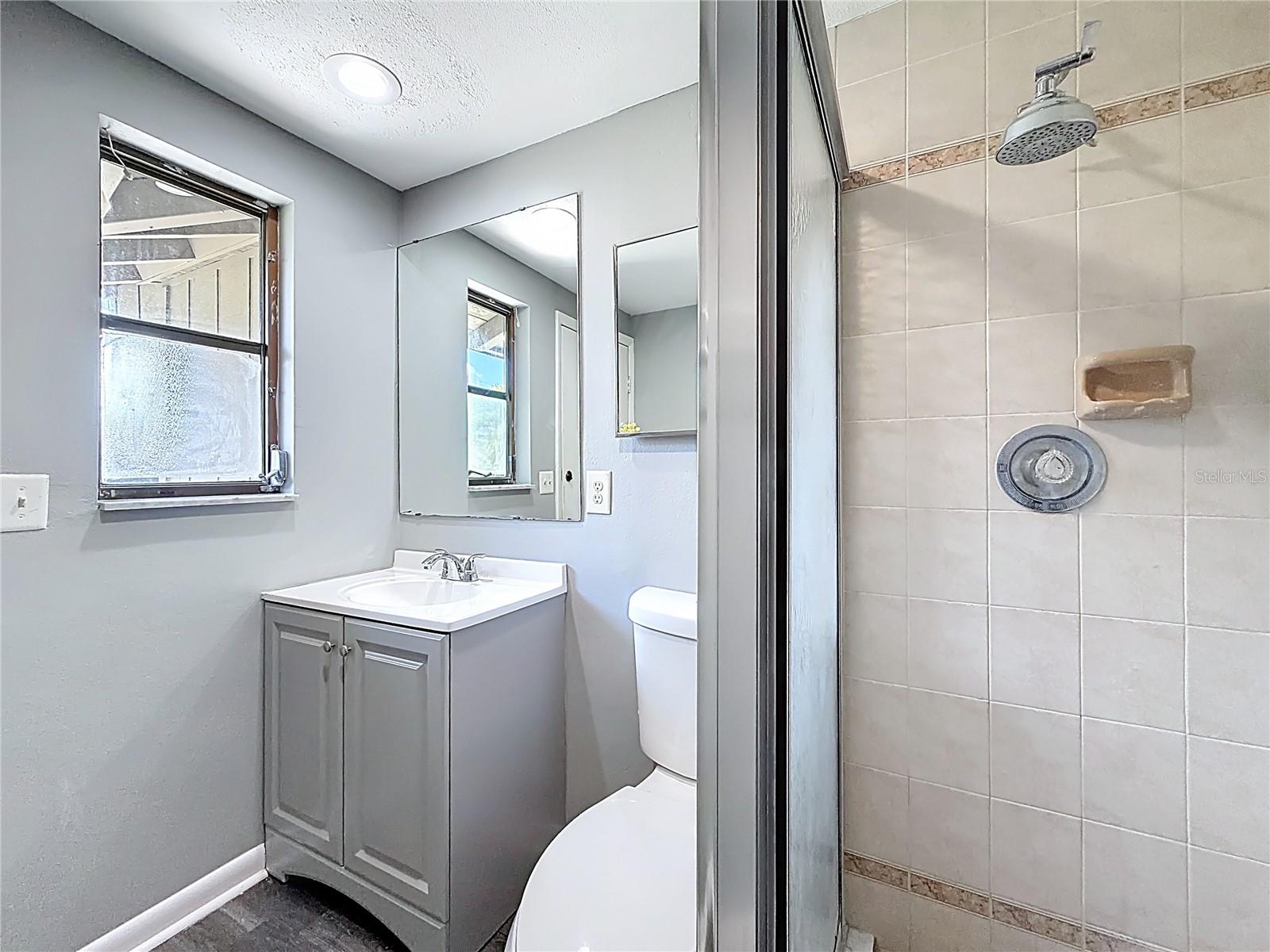 Image 42 of 69 For 1921 Abbington Street 23c