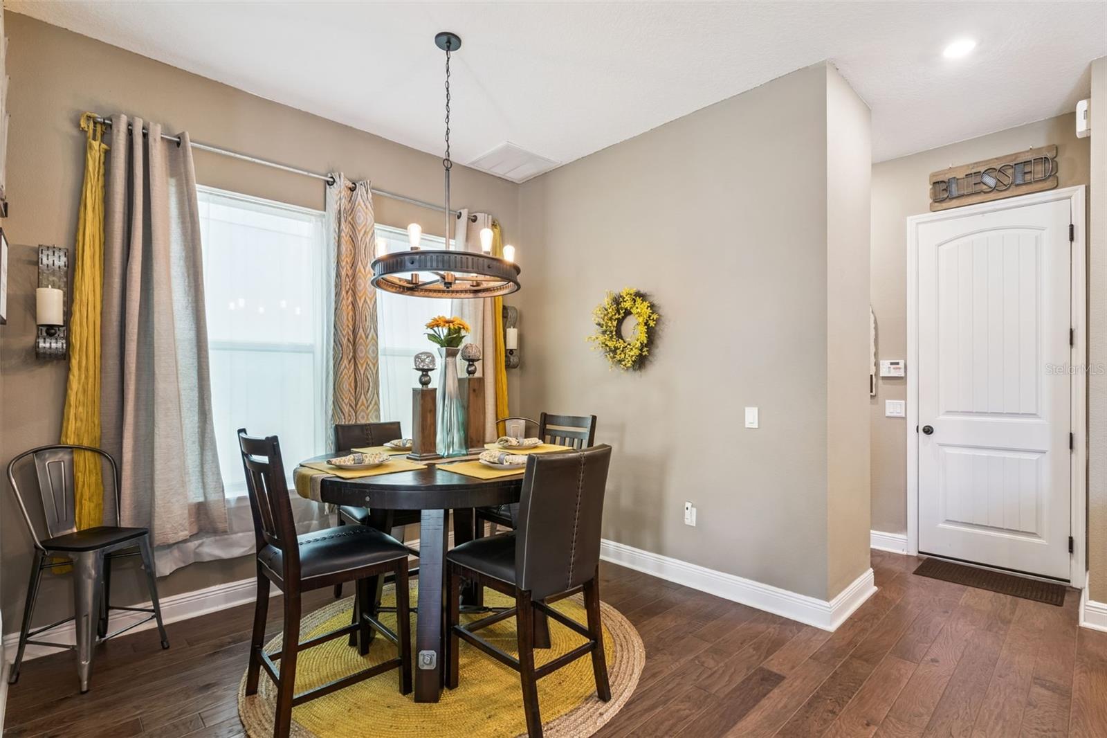 Image 13 of 50 For 9354 Meadow Hunt Way