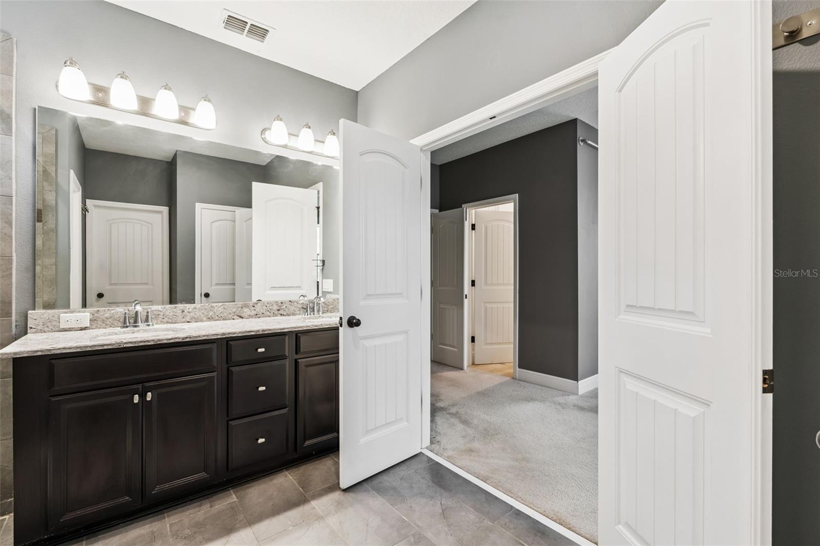 Image 27 of 50 For 9354 Meadow Hunt Way