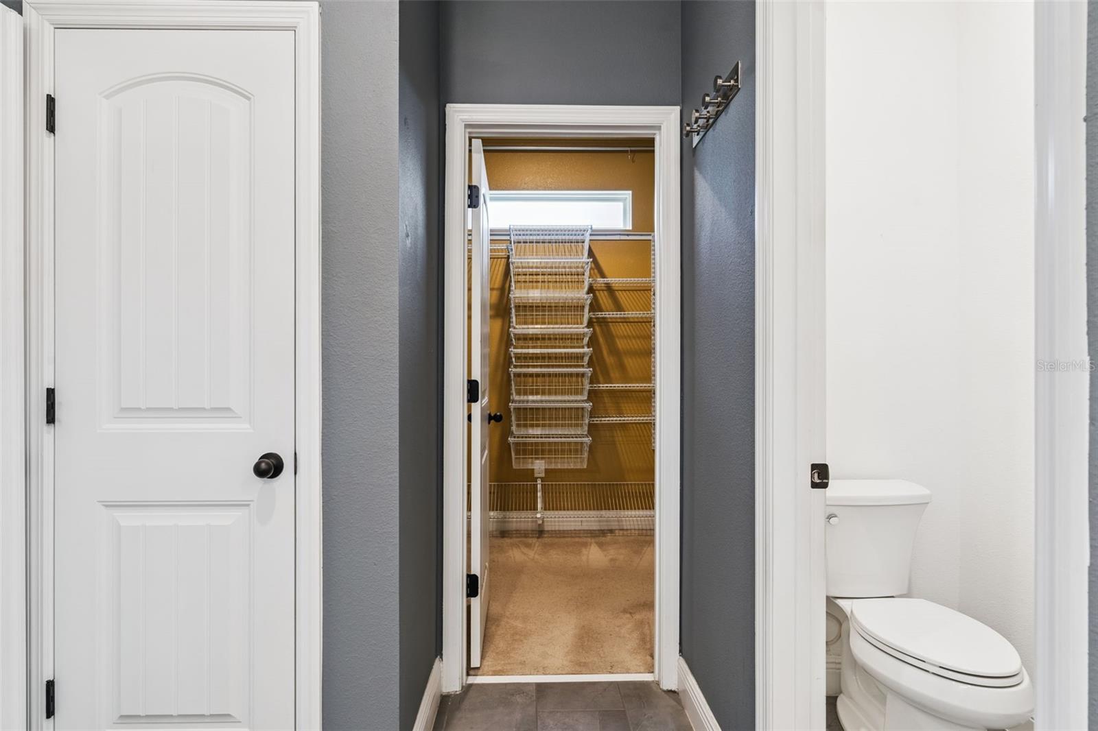 Image 28 of 50 For 9354 Meadow Hunt Way