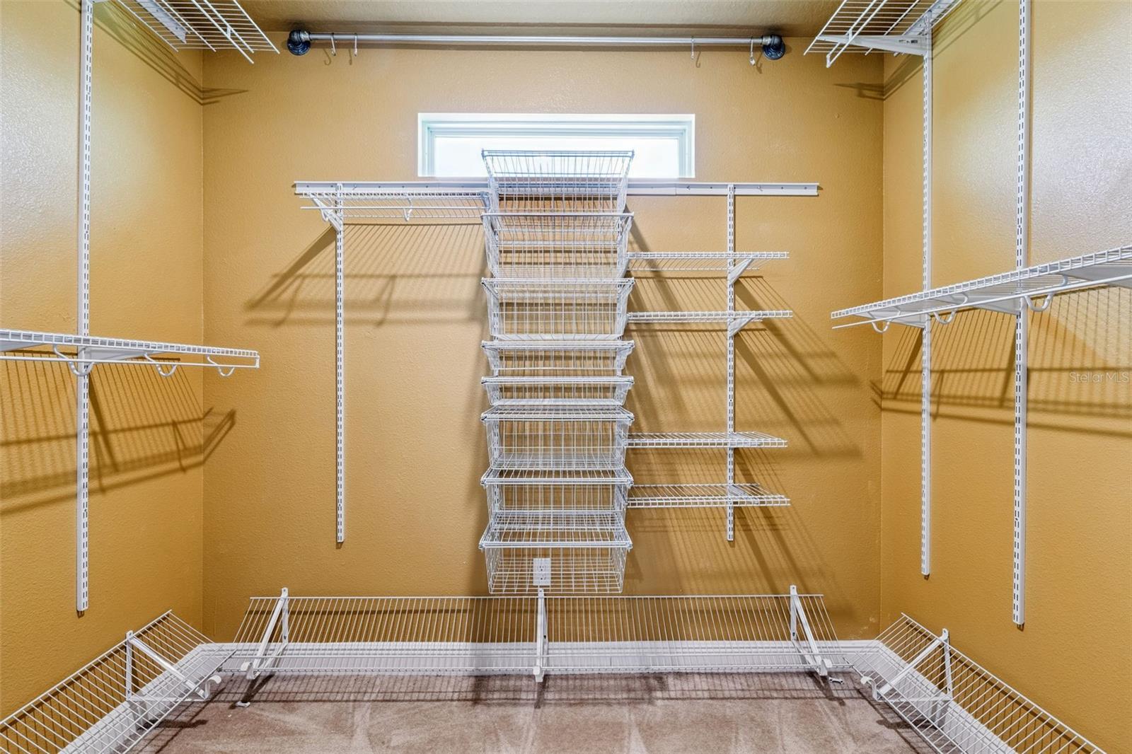 Image 29 of 50 For 9354 Meadow Hunt Way