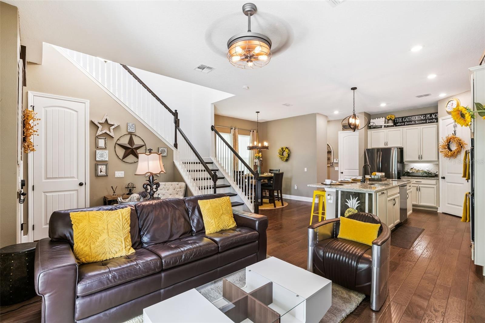 Image 5 of 50 For 9354 Meadow Hunt Way