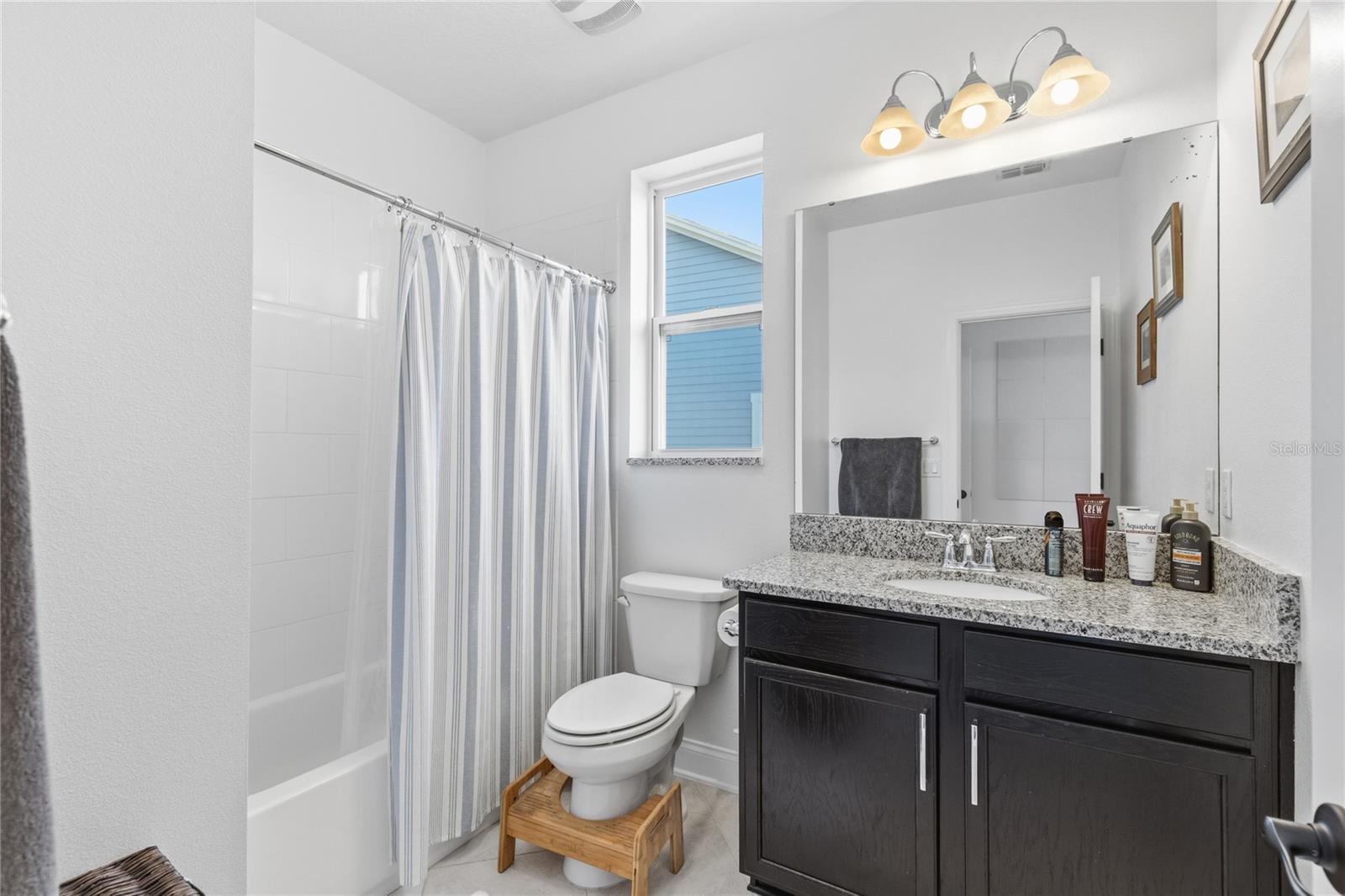 Image 34 of 58 For 12724 Bovet Avenue