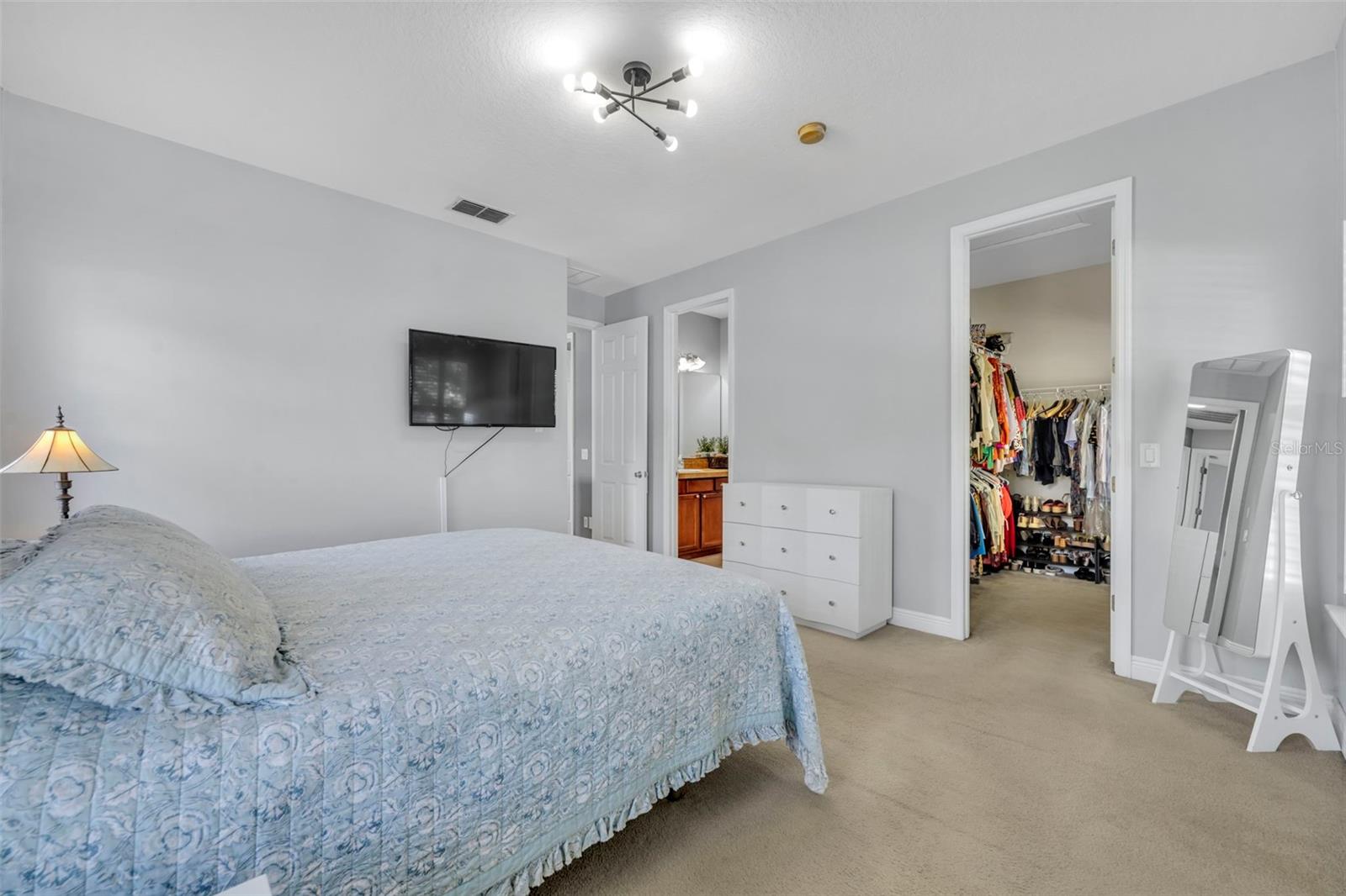 Image 19 of 29 For 1261 Indiana Avenue