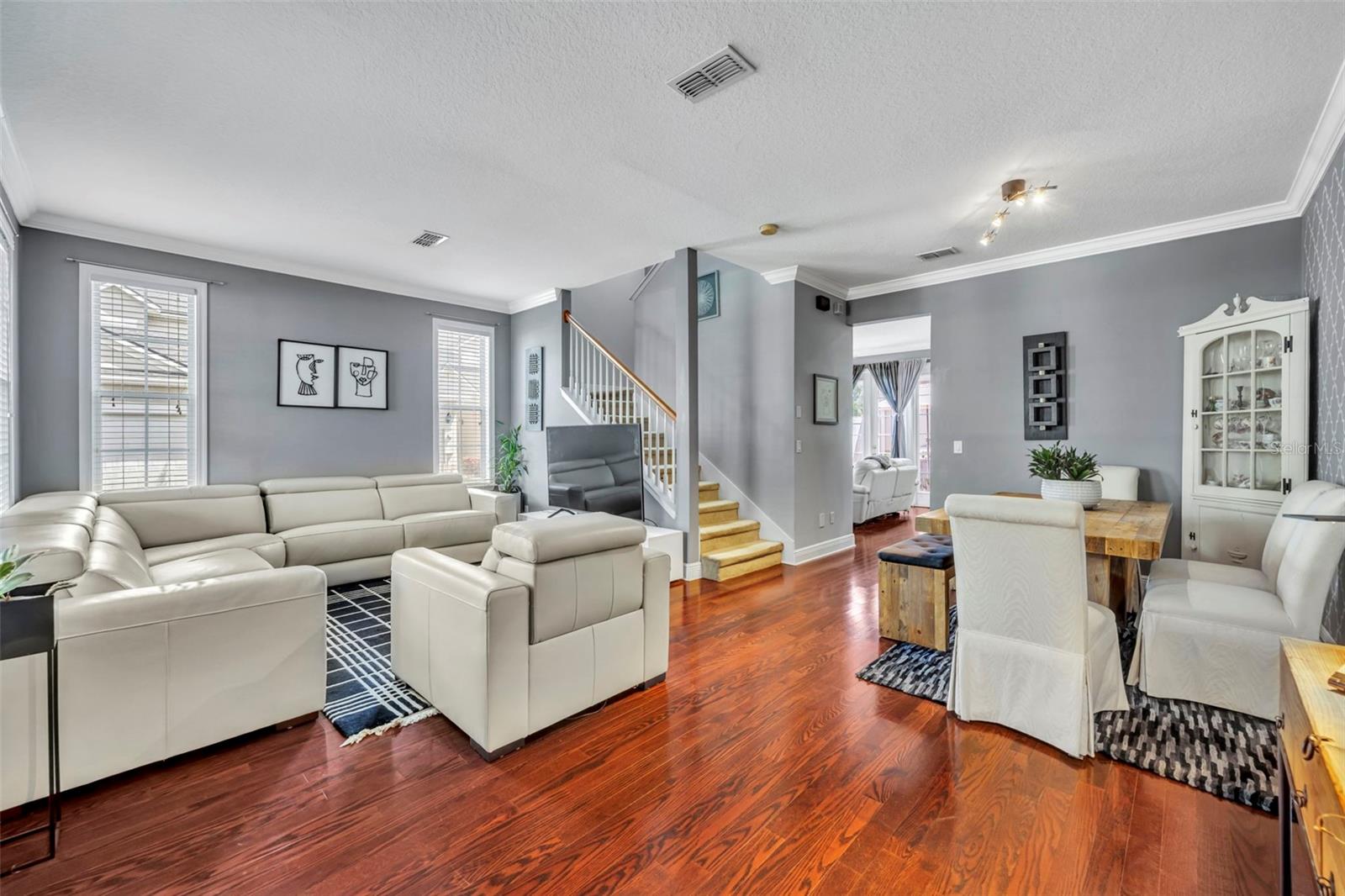 Image 4 of 29 For 1261 Indiana Avenue