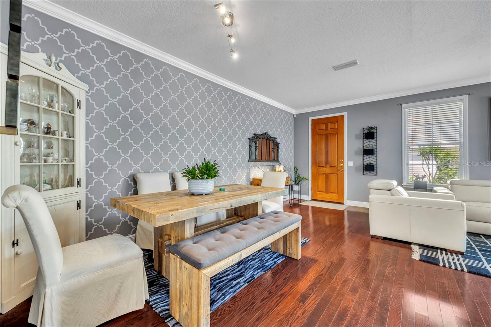 Image 9 of 29 For 1261 Indiana Avenue