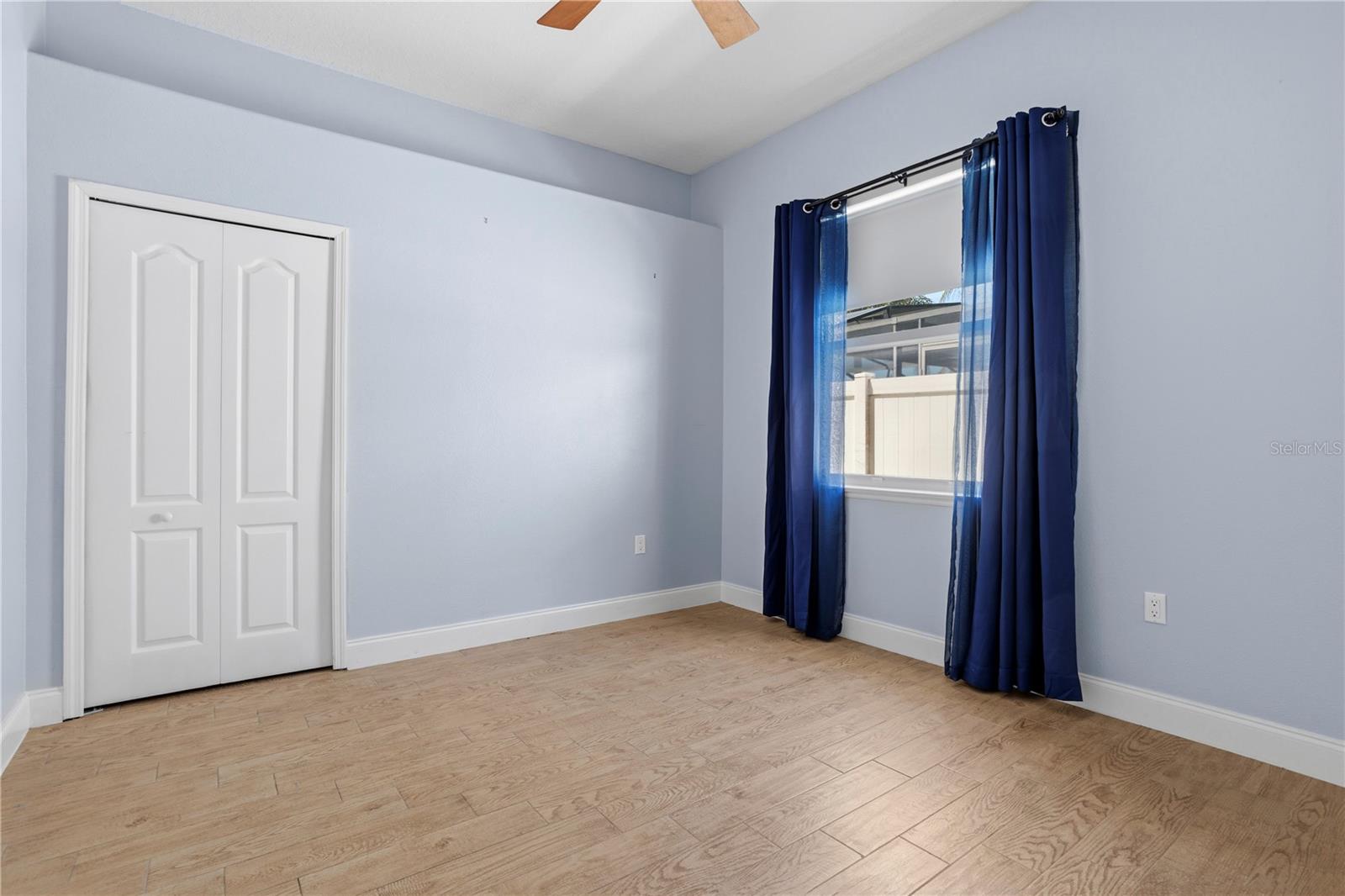 Listing photo id 9 for 334 Grand Reserve Drive