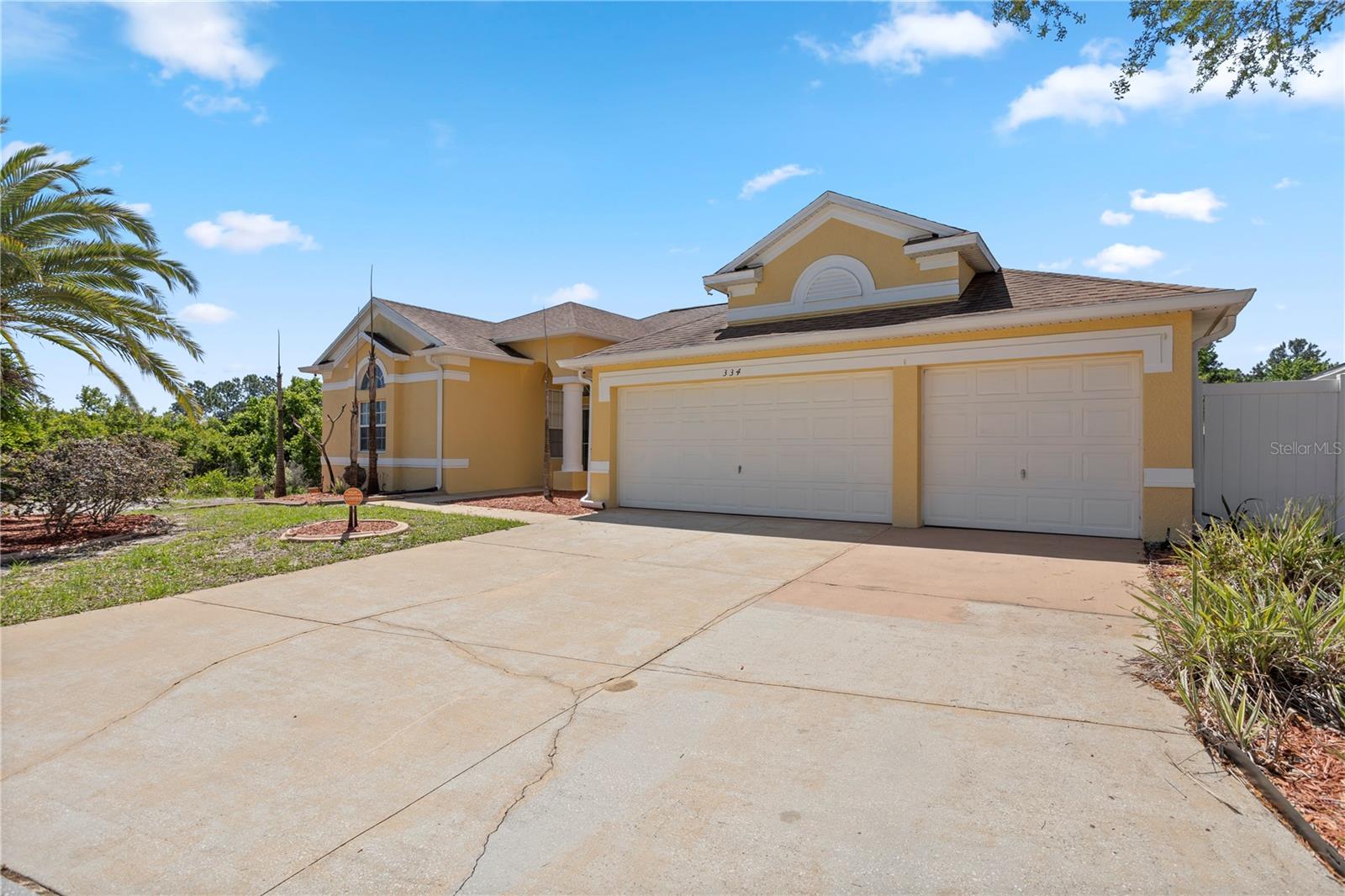 Listing photo id 0 for 334 Grand Reserve Drive