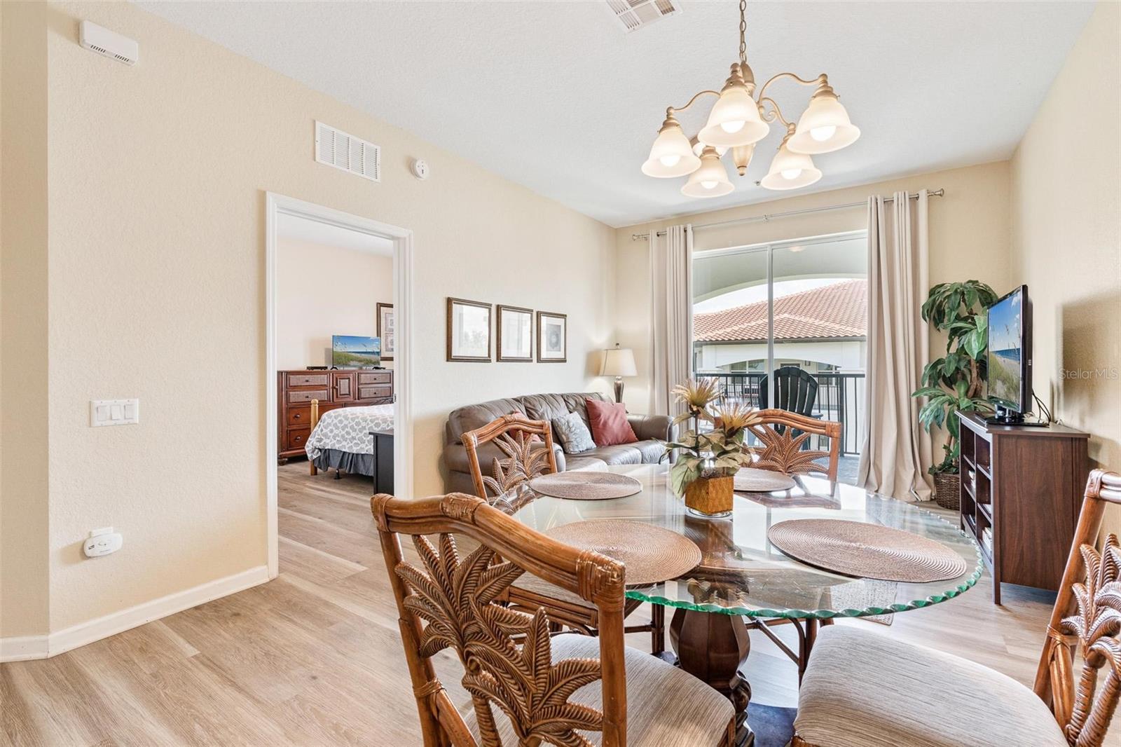 Image 19 of 28 For 4024 Breakview Drive 402