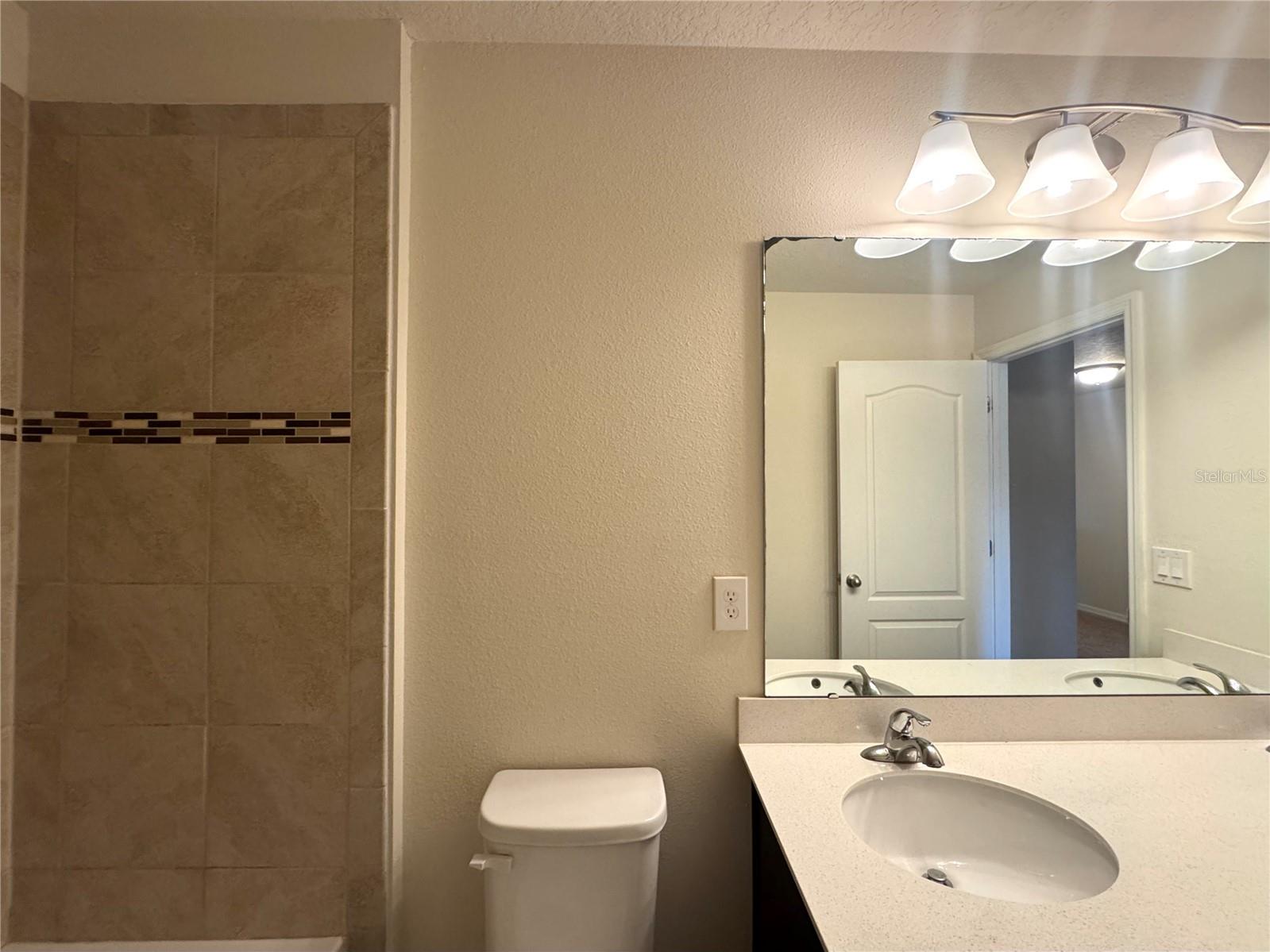 Image 26 of 31 For 590 Prospect Point