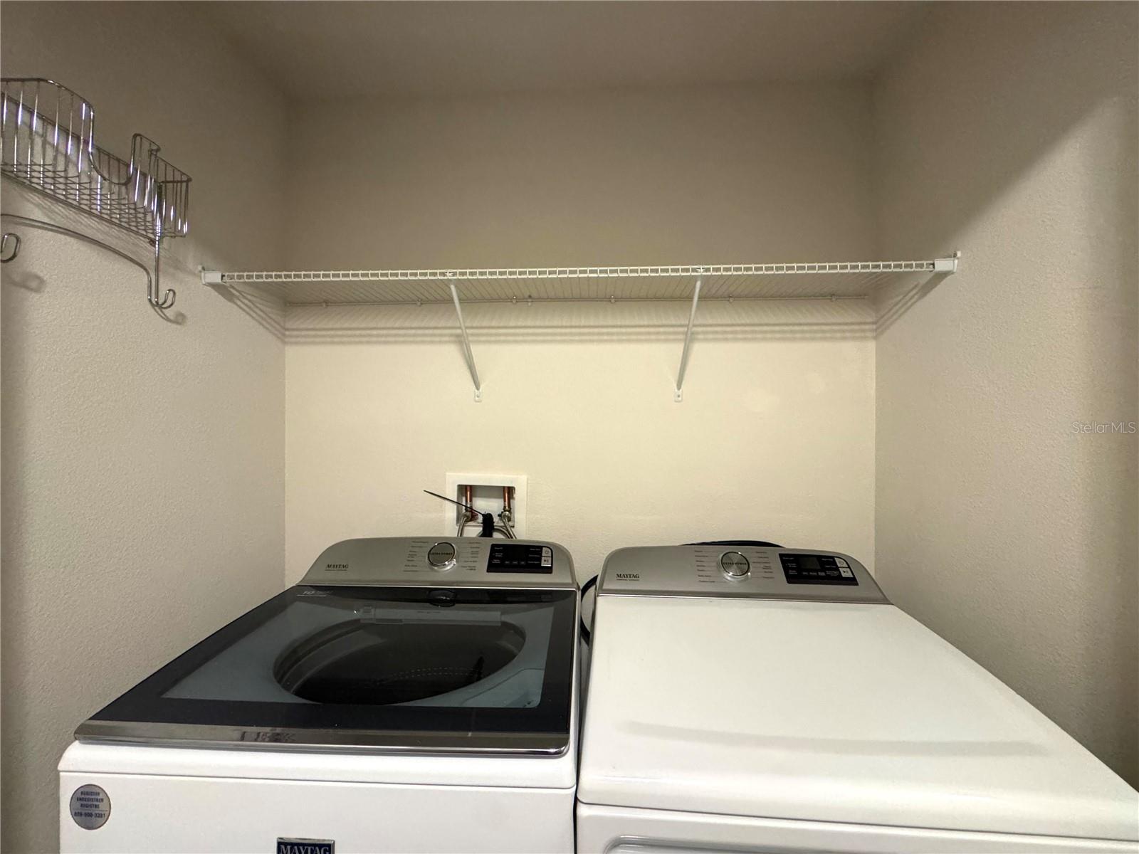 Image 27 of 31 For 590 Prospect Point