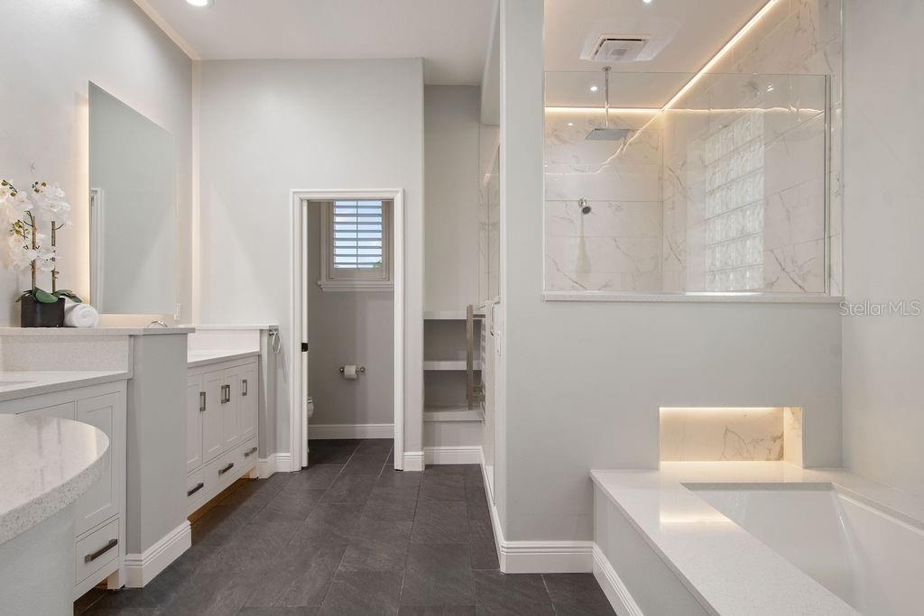 Image 29 of 80 For 3868 Hunters Isle Dr