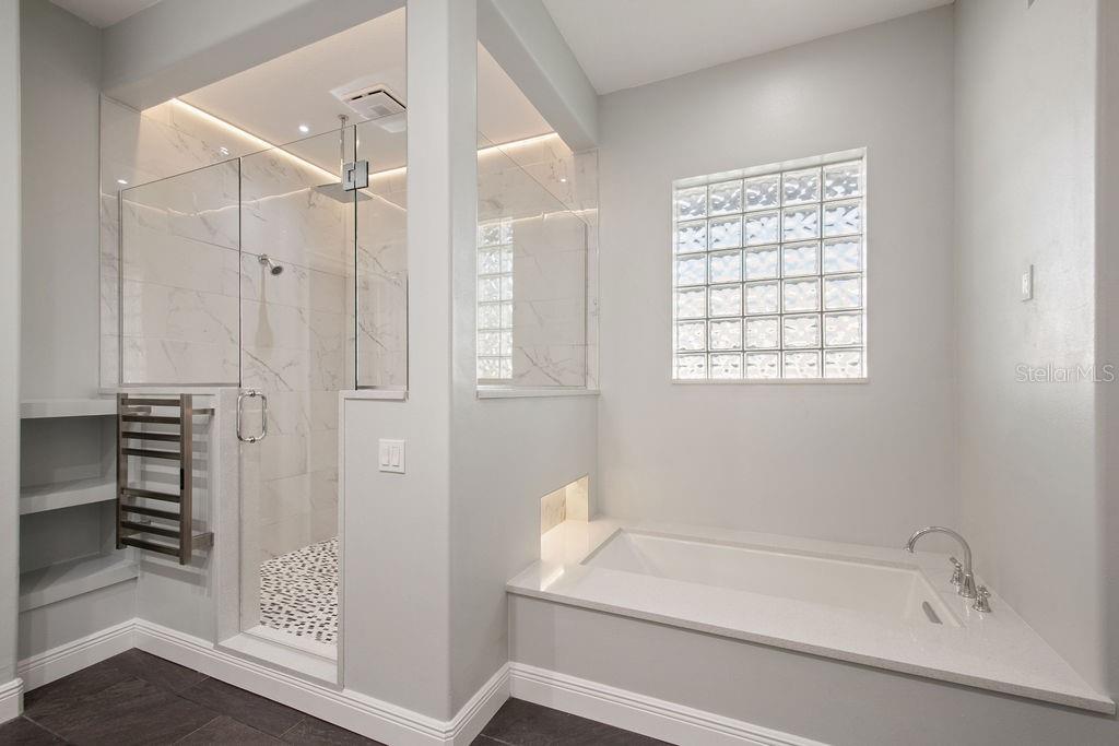 Image 31 of 80 For 3868 Hunters Isle Dr