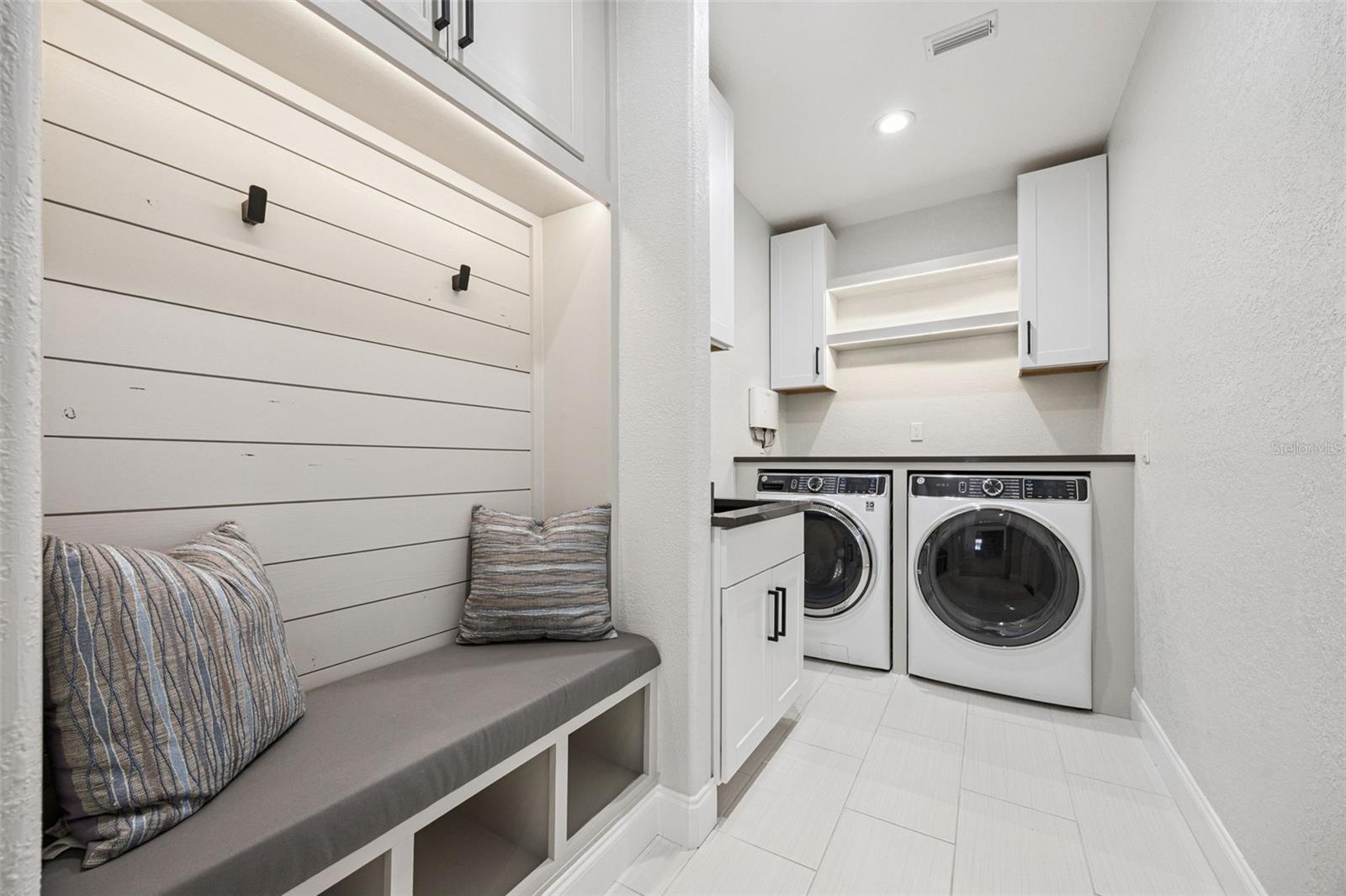 Image 45 of 80 For 3868 Hunters Isle Dr