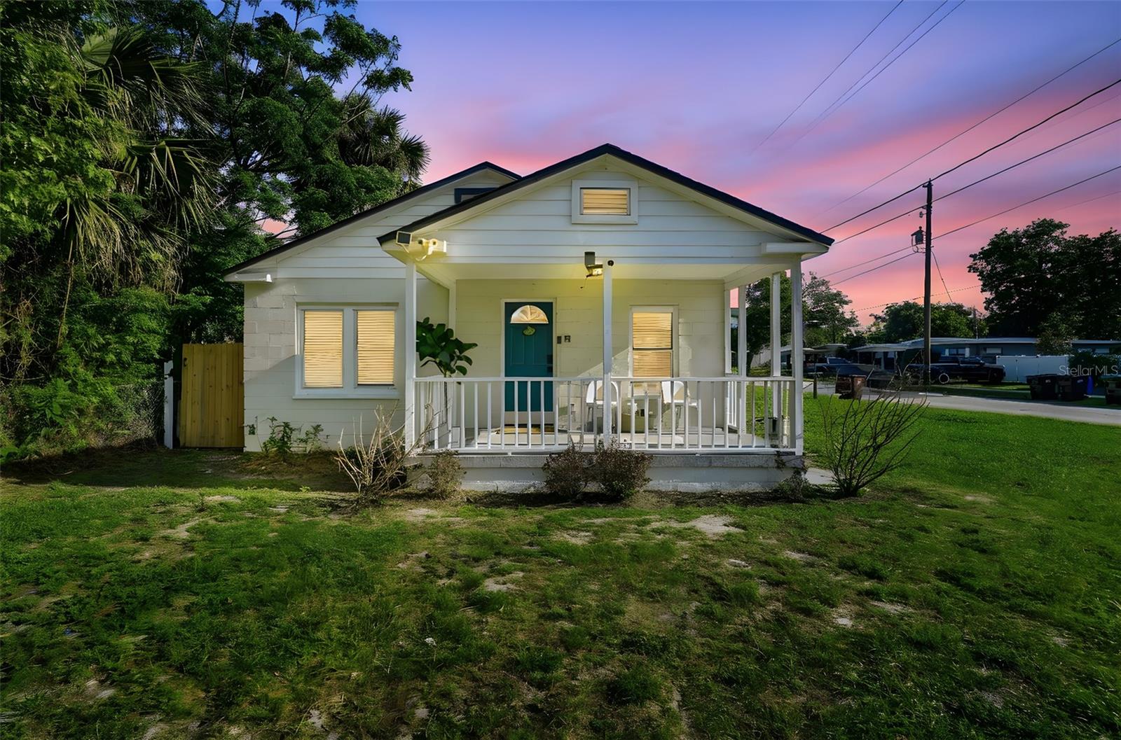 Image 2 of 33 For 1307 Formosa Avenue