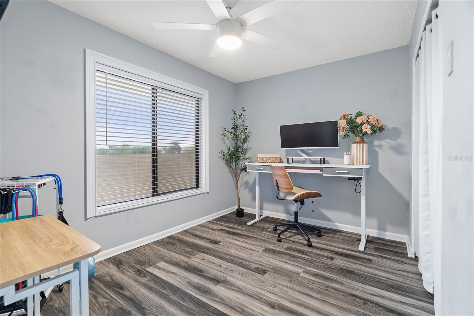 Image 15 of 26 For 200 International Dr  716