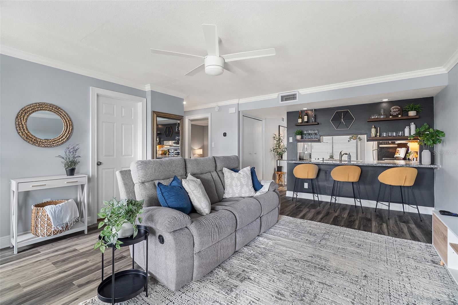 Image 2 of 26 For 200 International Dr  716