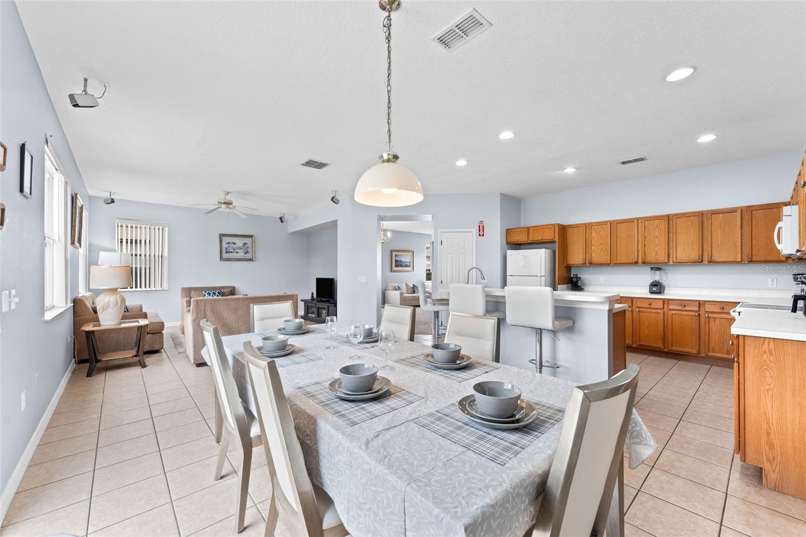 Image 12 of 40 For 213 Willow View Drive