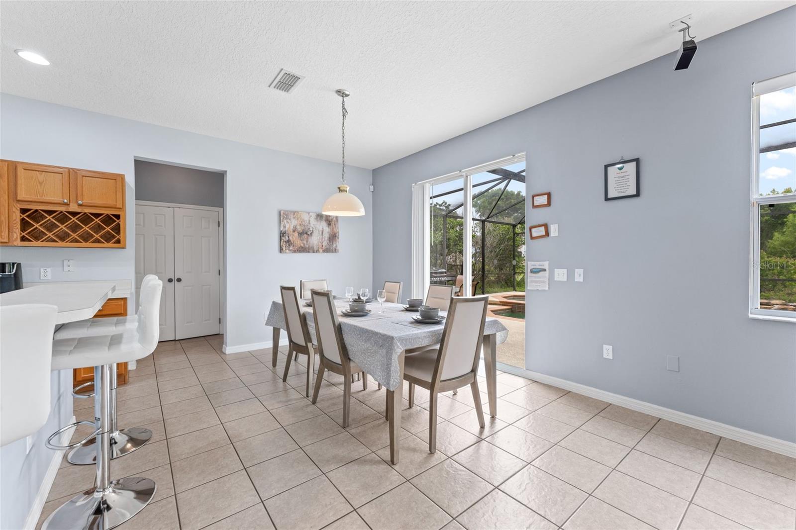 Image 13 of 40 For 213 Willow View Drive