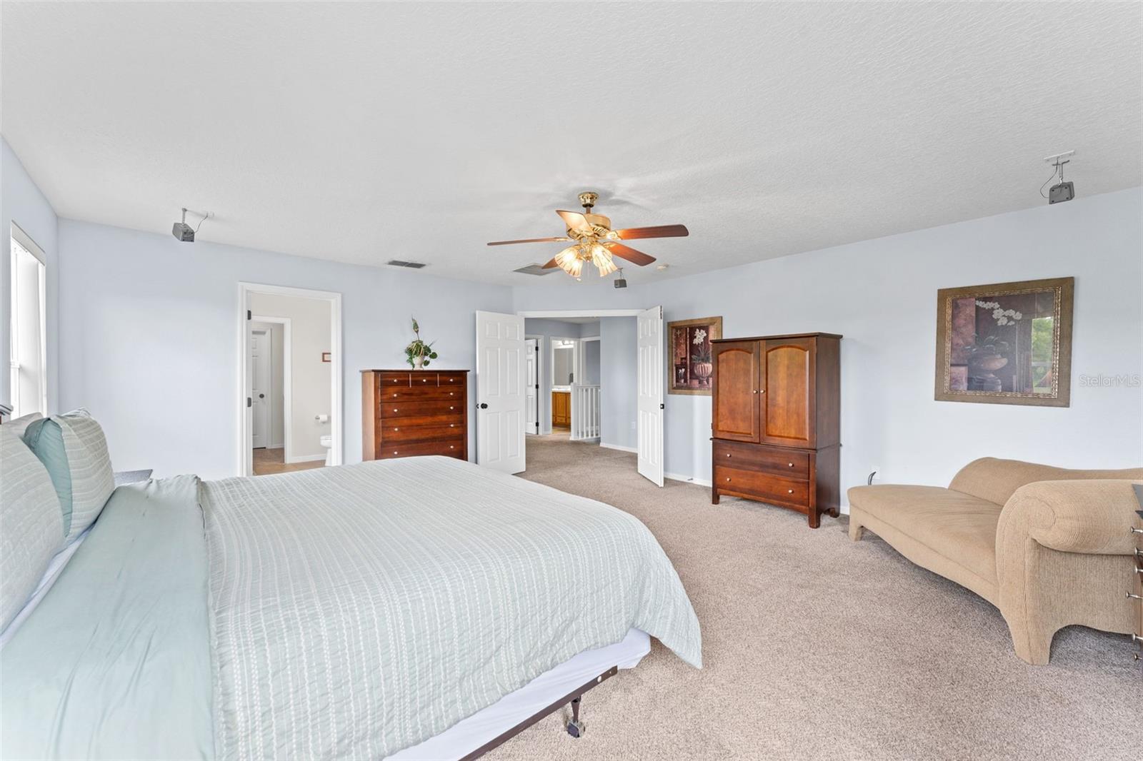 Image 20 of 40 For 213 Willow View Drive