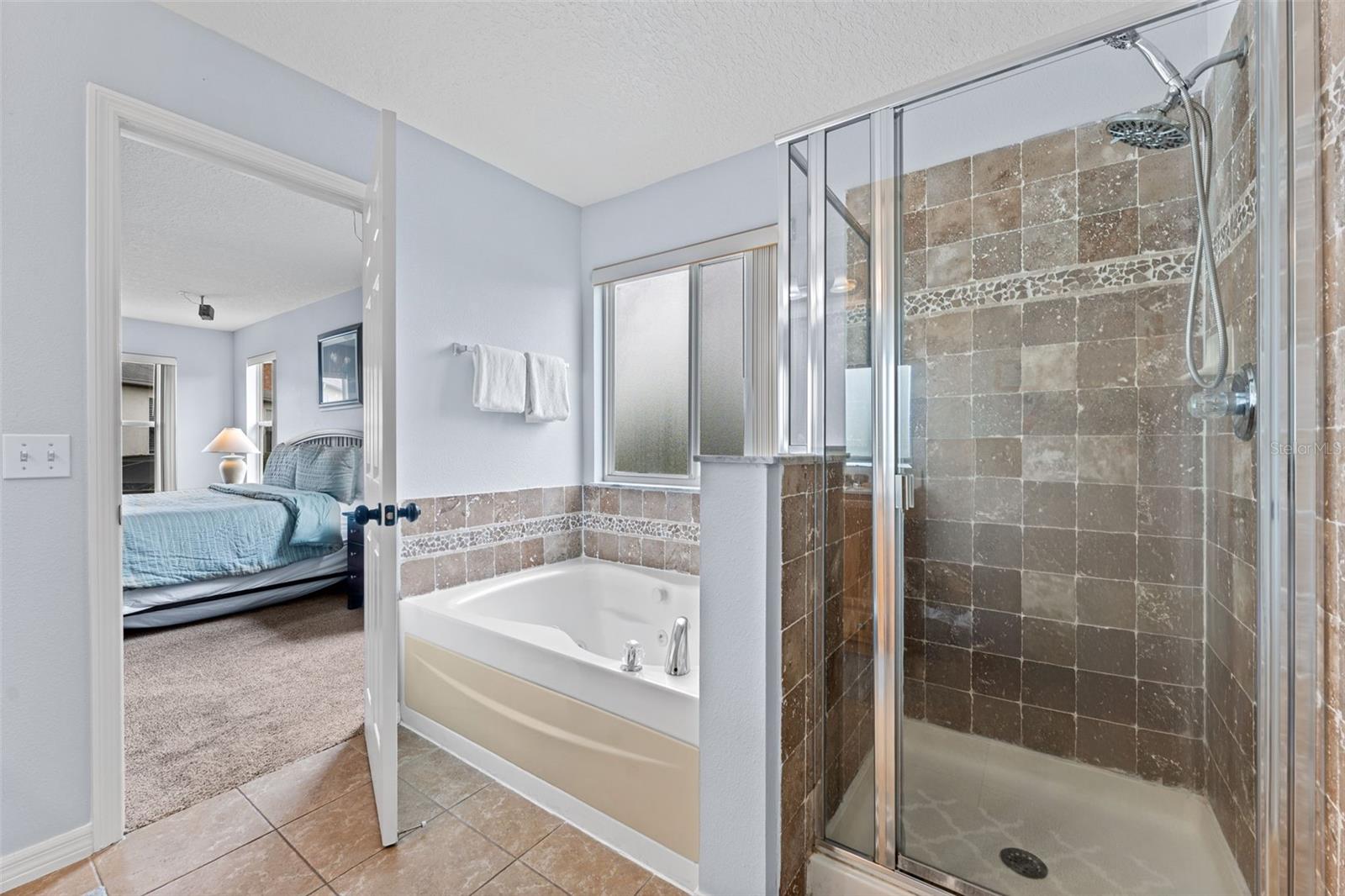 Image 23 of 40 For 213 Willow View Drive