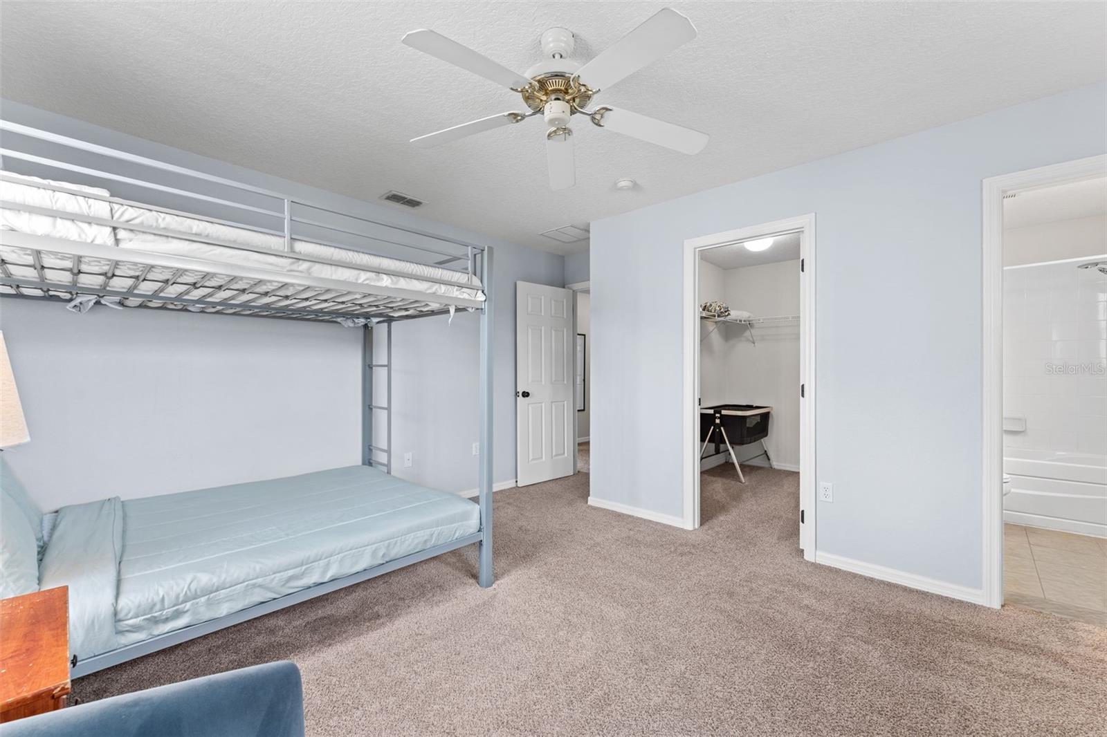 Image 25 of 40 For 213 Willow View Drive