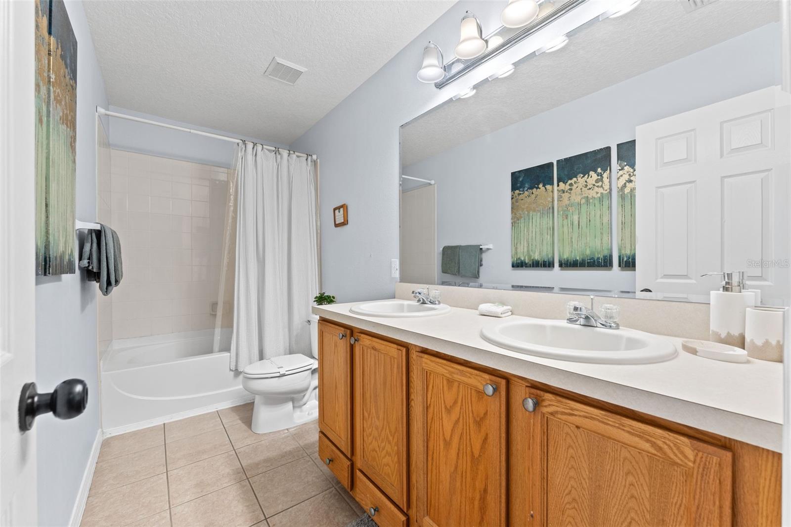 Image 28 of 40 For 213 Willow View Drive