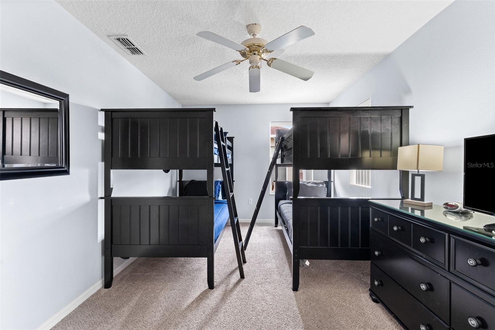 Image 29 of 40 For 213 Willow View Drive