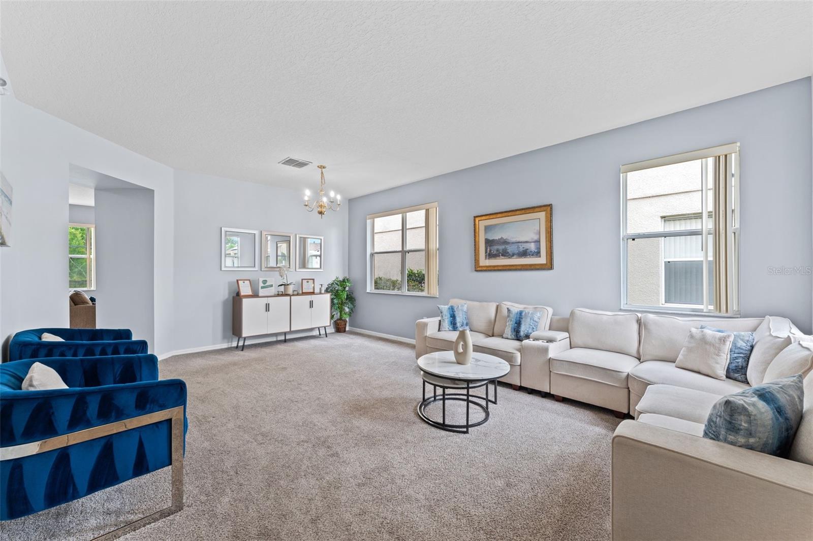 Image 3 of 40 For 213 Willow View Drive