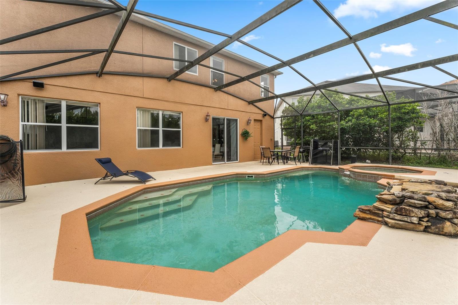 Image 32 of 40 For 213 Willow View Drive