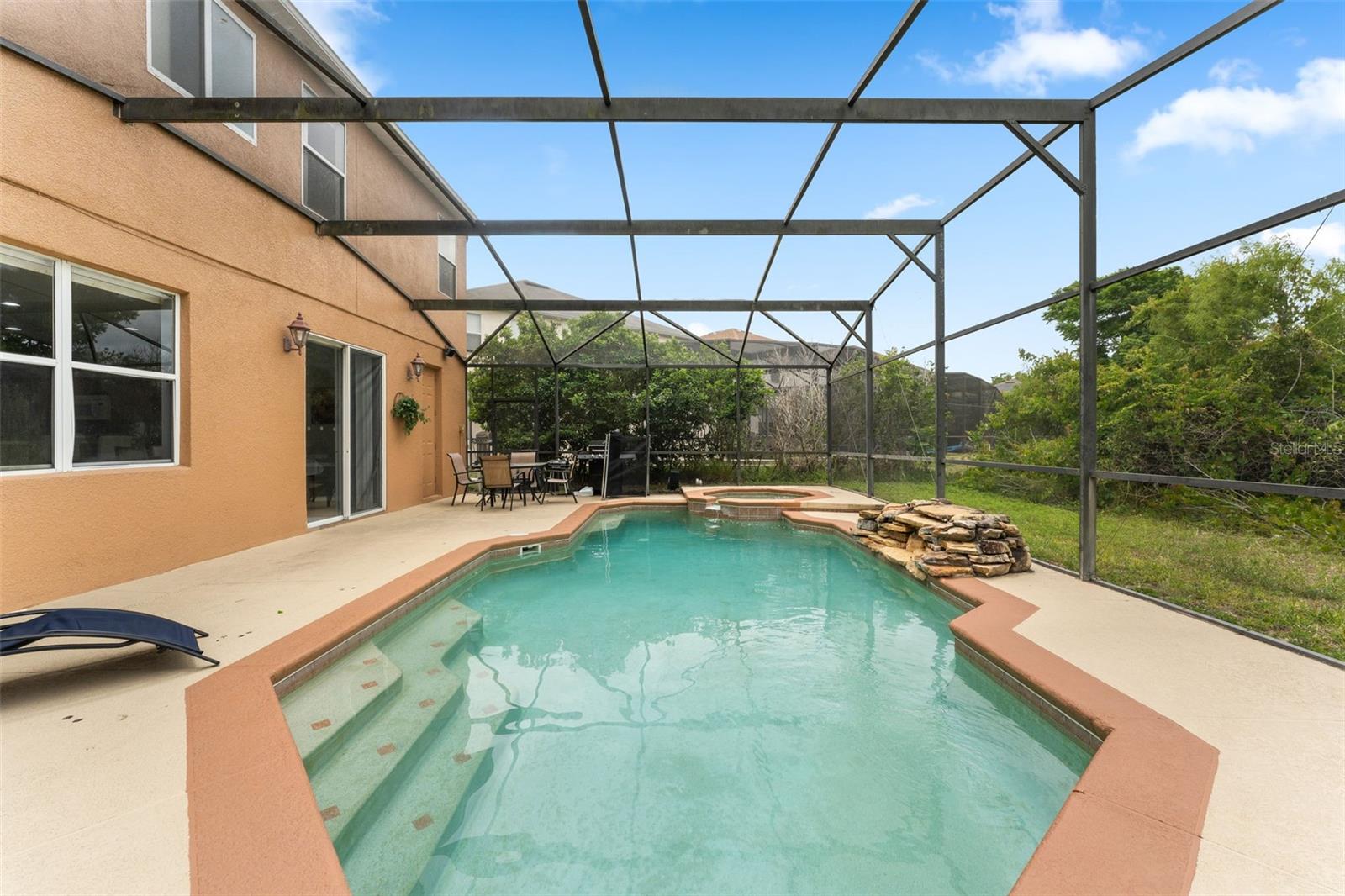 Image 33 of 40 For 213 Willow View Drive