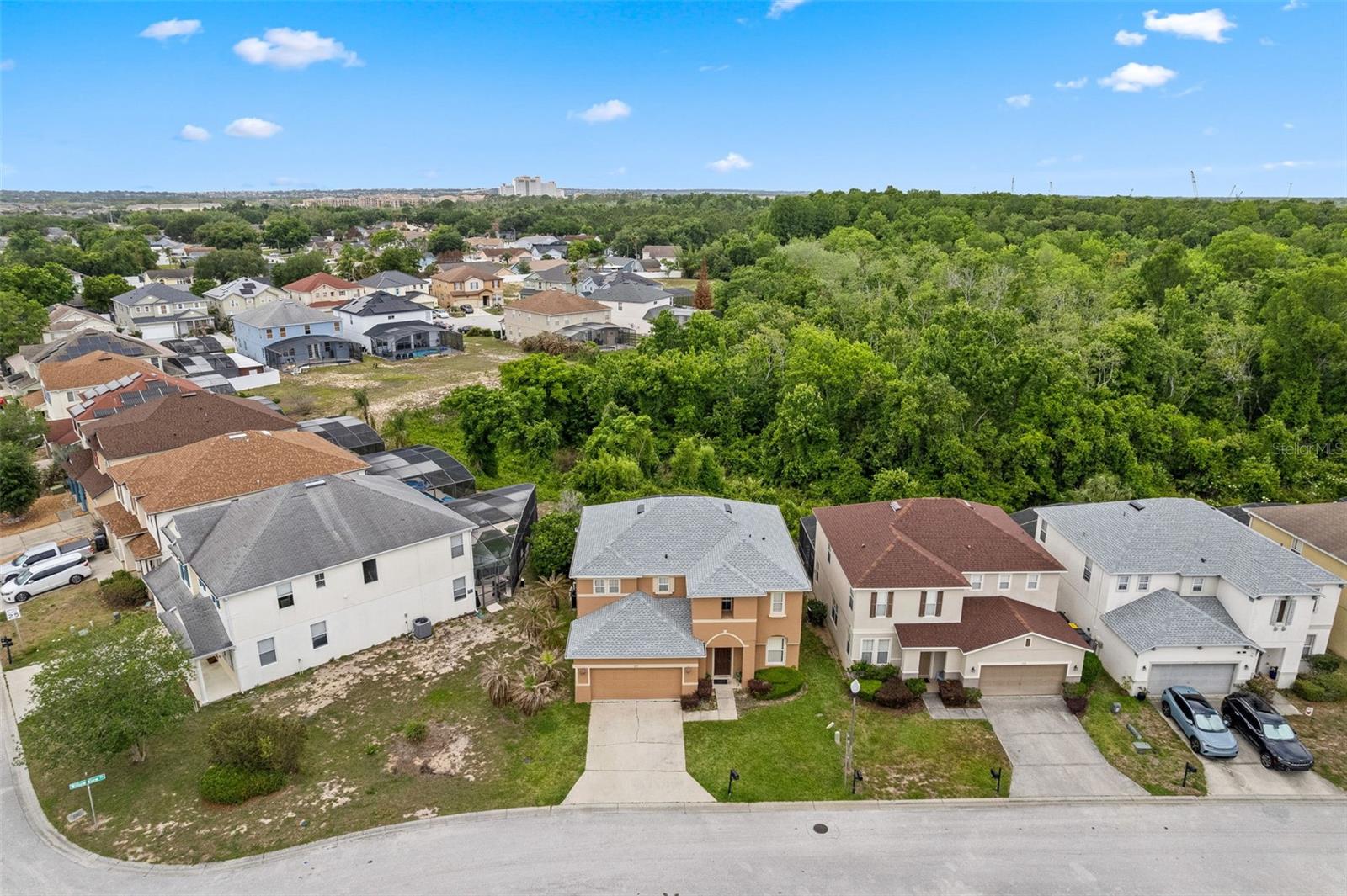 Image 35 of 40 For 213 Willow View Drive